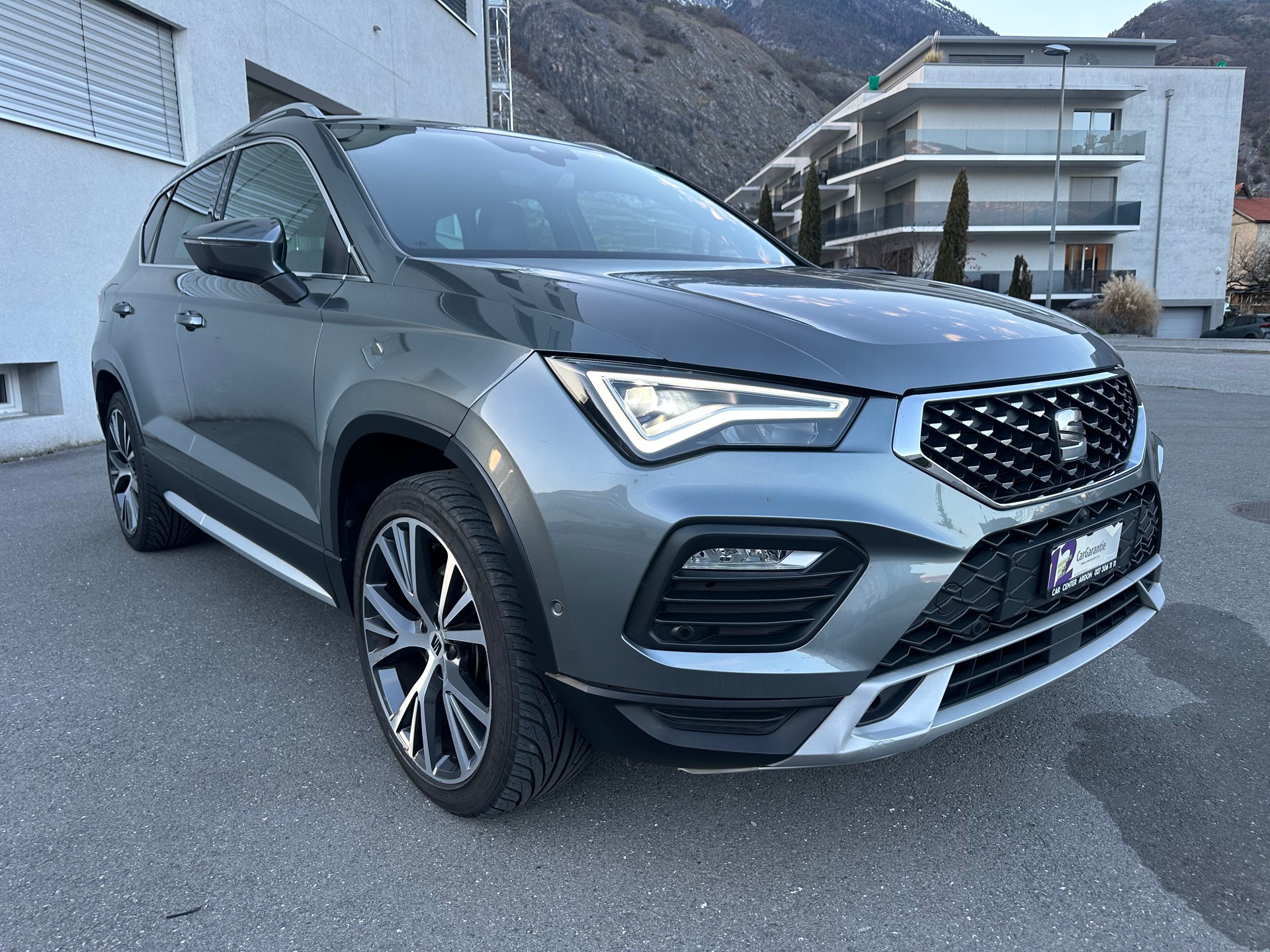 SEAT Ateca 2.0 TSI Hola Xperience DSG 4Drive-image-2