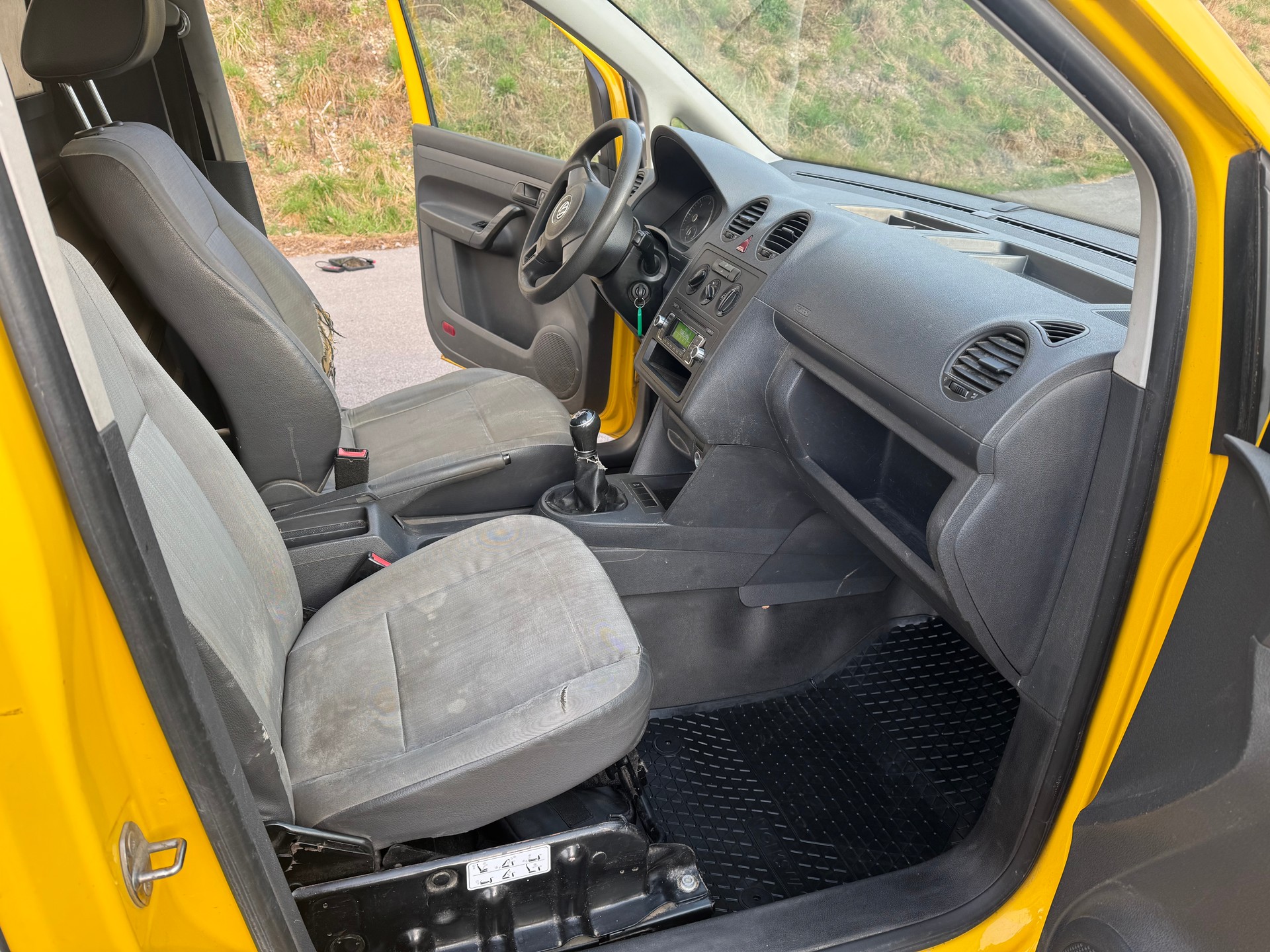 VW Caddy 2.0 TDI 4Motion-image-9