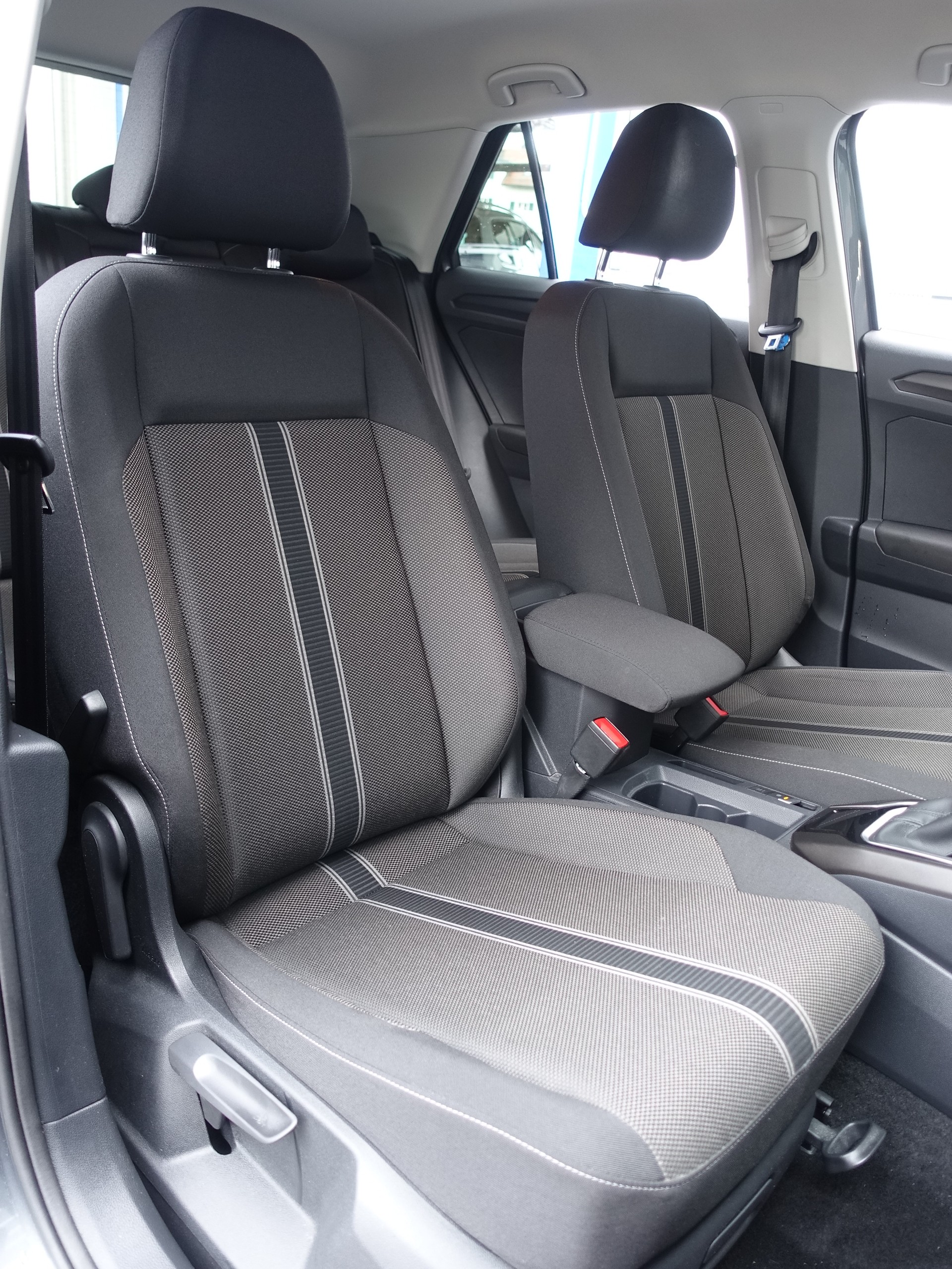 VW T-Roc 1.5 TSI EVO Advance DSG-image-8