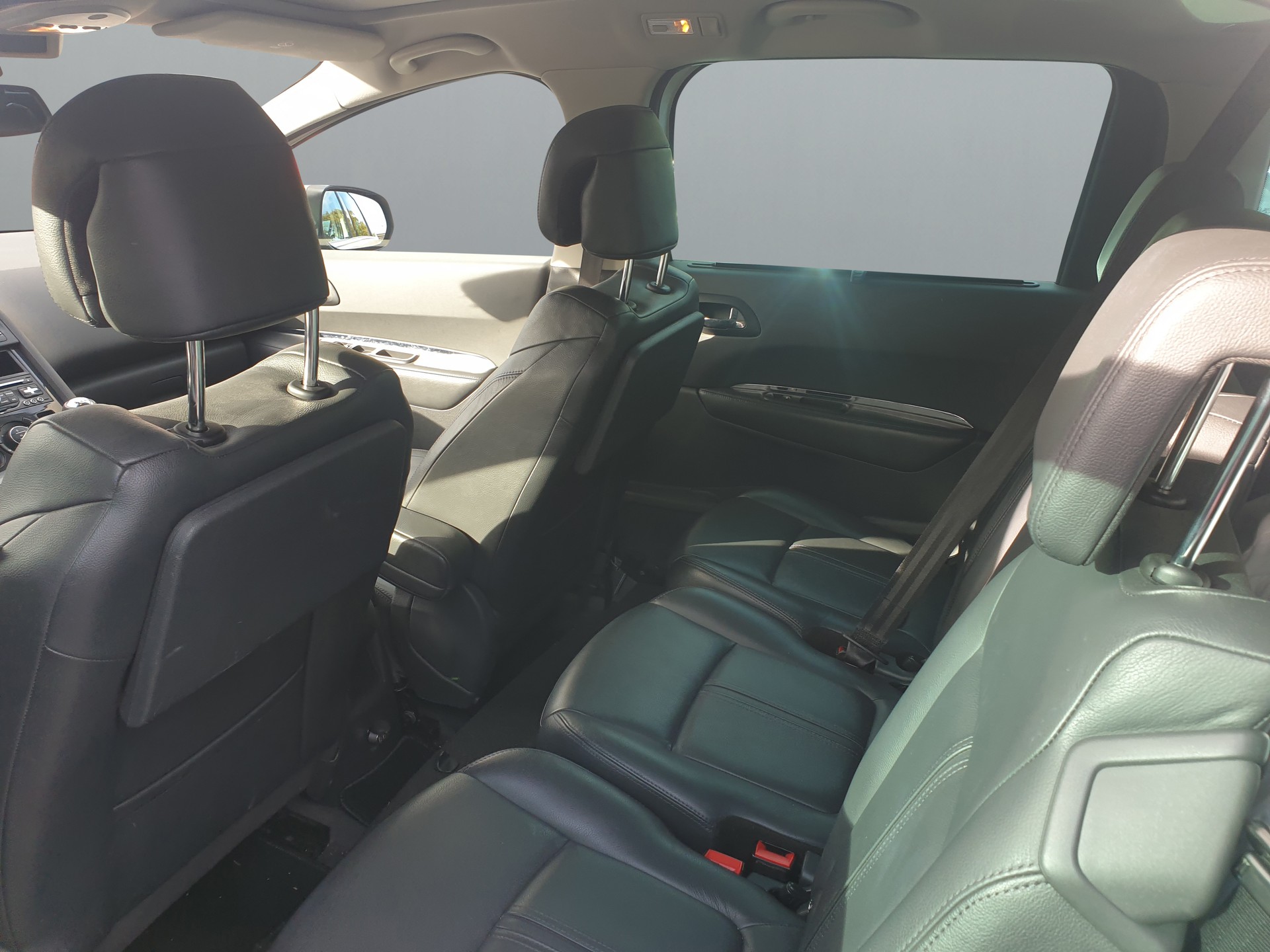 PEUGEOT 5008 1.6 16V T Sport Pack-image-6