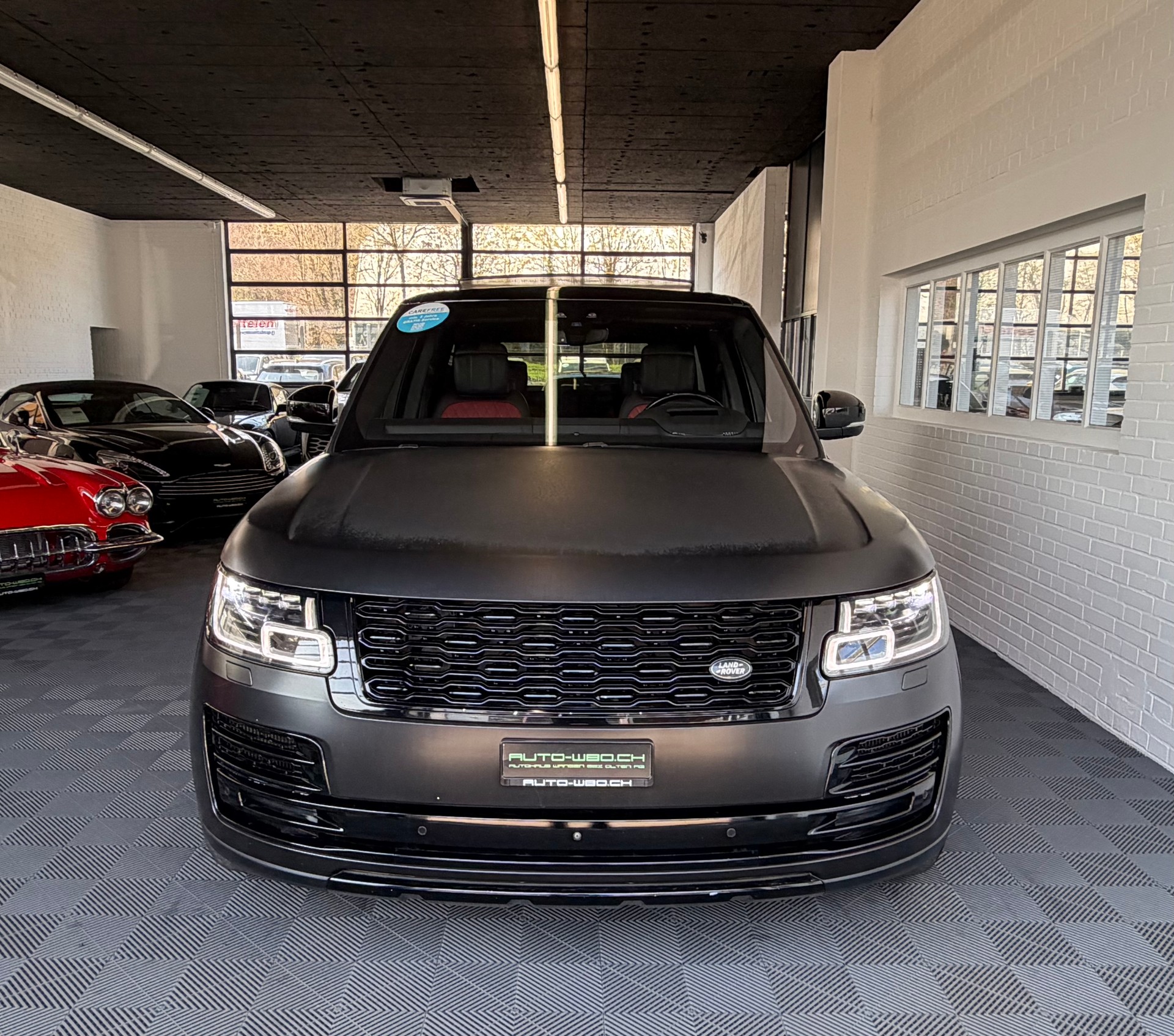 LAND ROVER Range Rover 5.0 V8 566PS 4X4 S/C SV SPECIAL VEHICLE AUTOBIOGRAPHY AB Dynamic Automatic-image-6