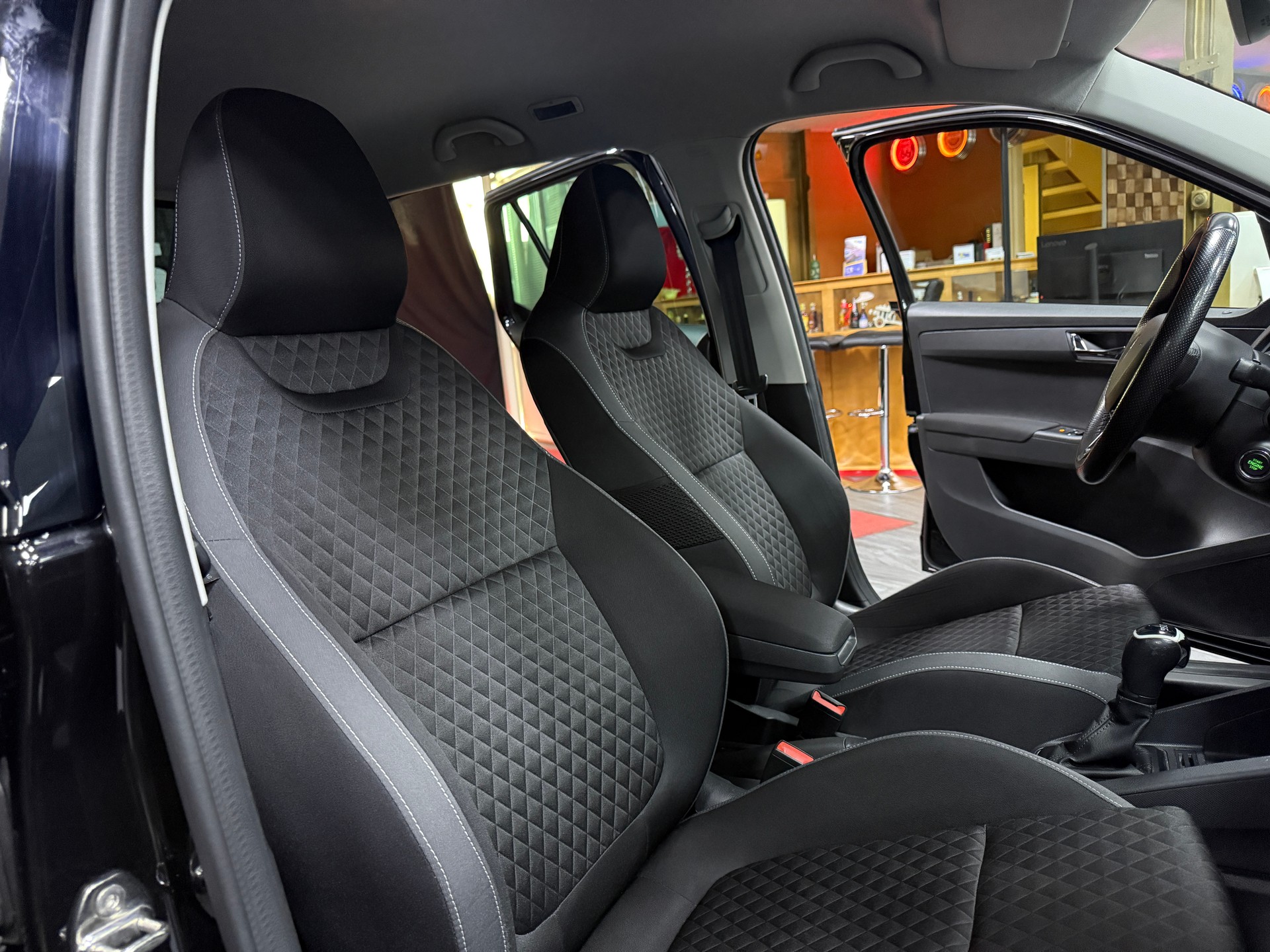 SKODA Fabia 1.2 TSI Monte Carlo DSG Black Series / Leasing ab 99.--image-8