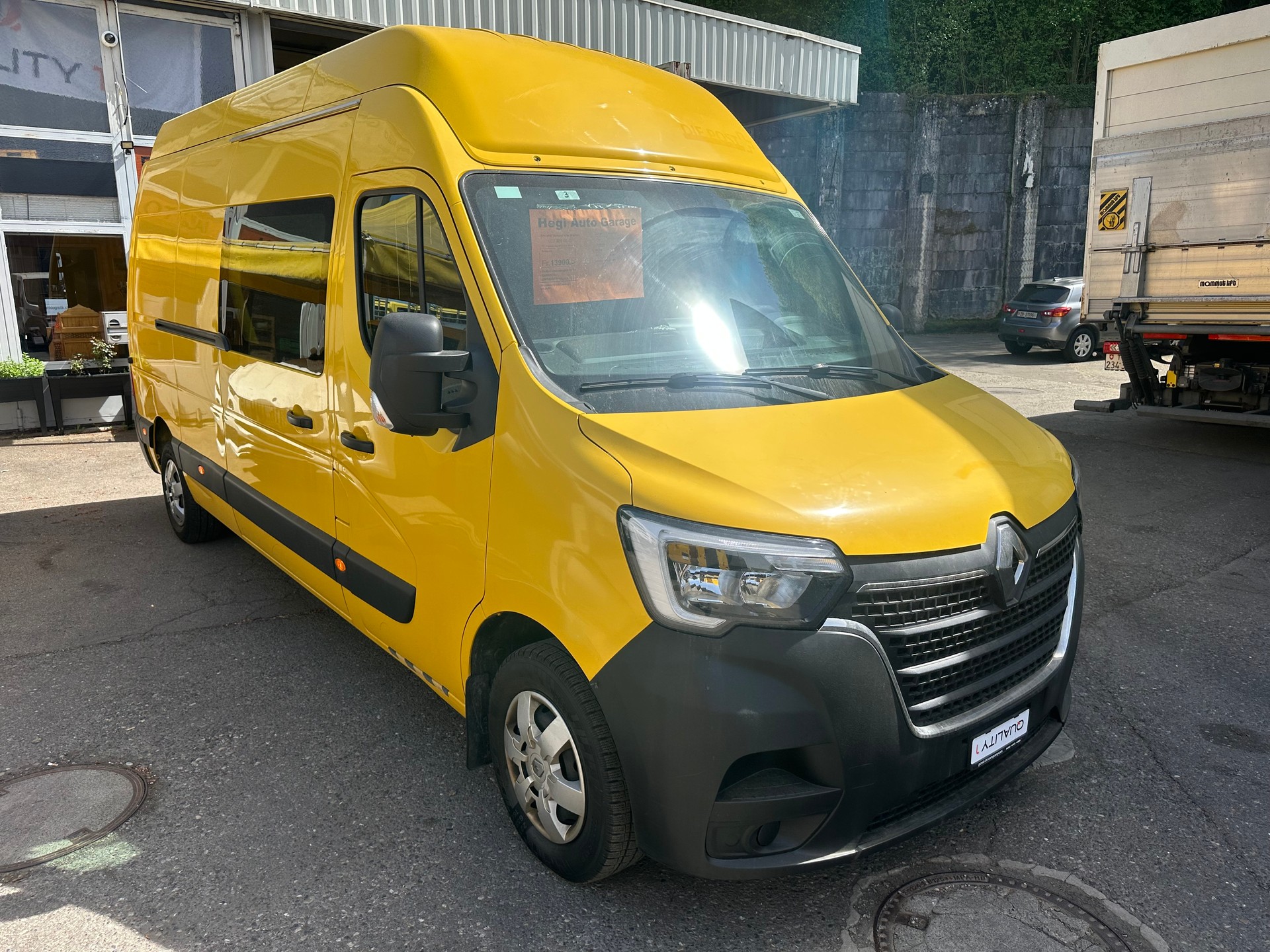 RENAULT Master T35 2.3dCi 135 L3H3-image-1