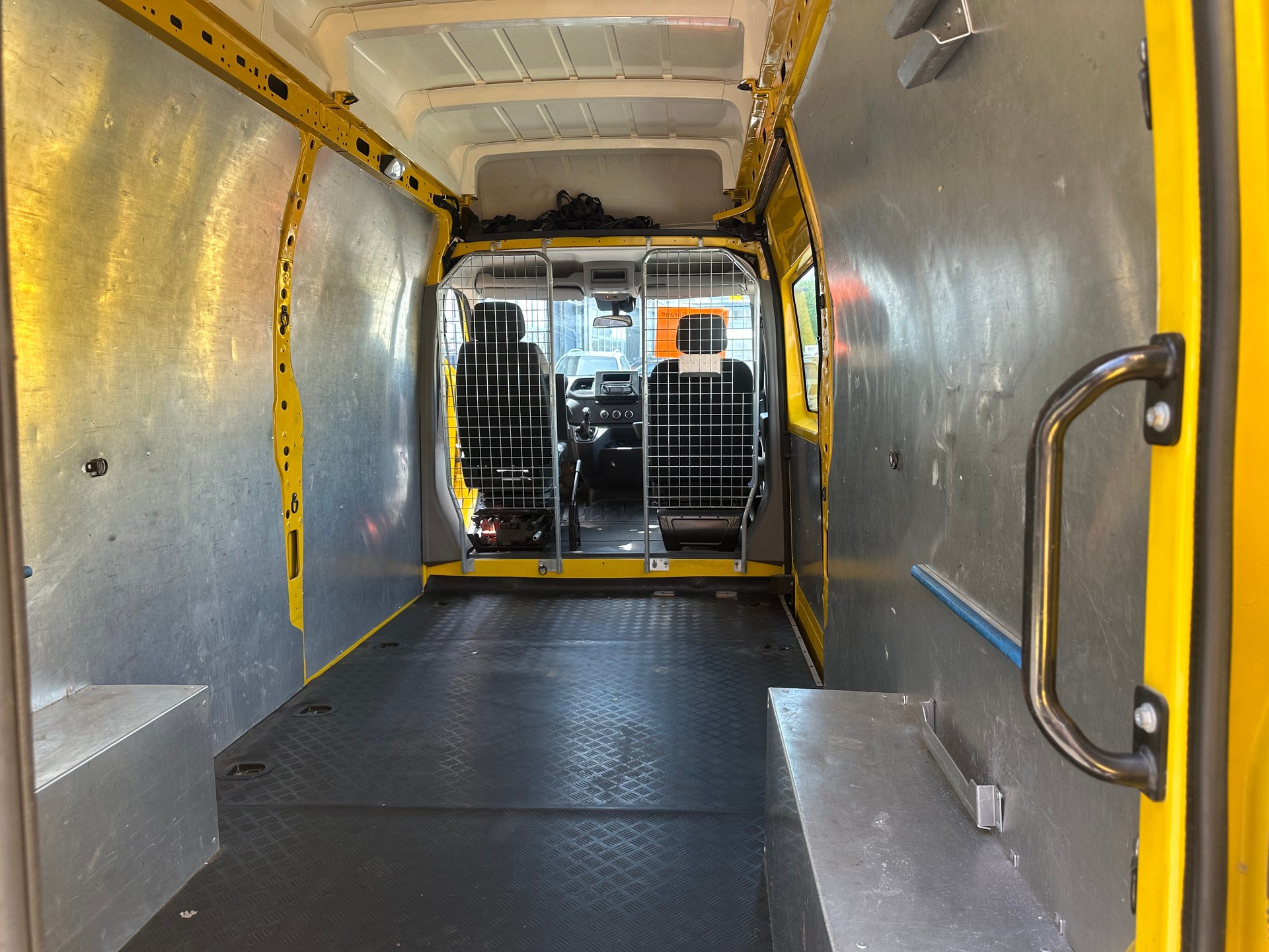 RENAULT Master T35 2.3dCi 135 L3H3-image-8