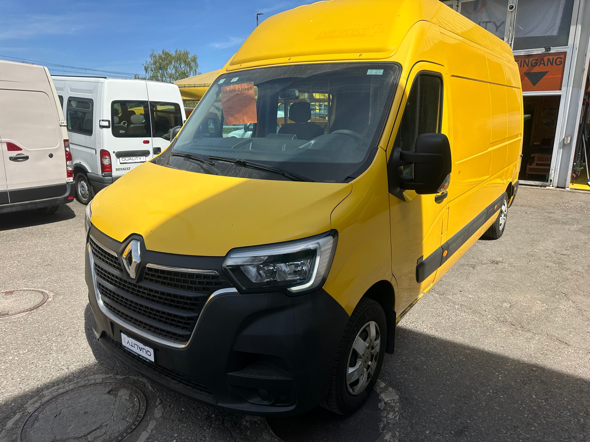 RENAULT Master T35 2.3dCi 135 L3H3-image-2