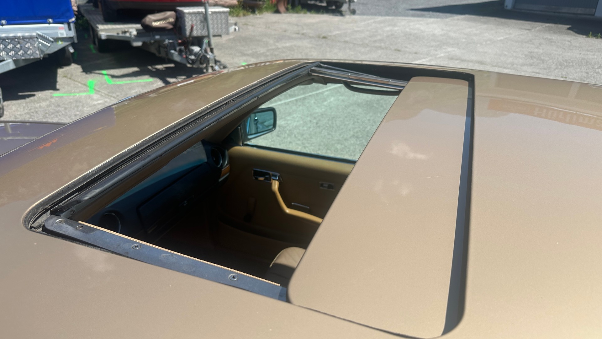 MERCEDES-BENZ 280 CE Automatic-image-13