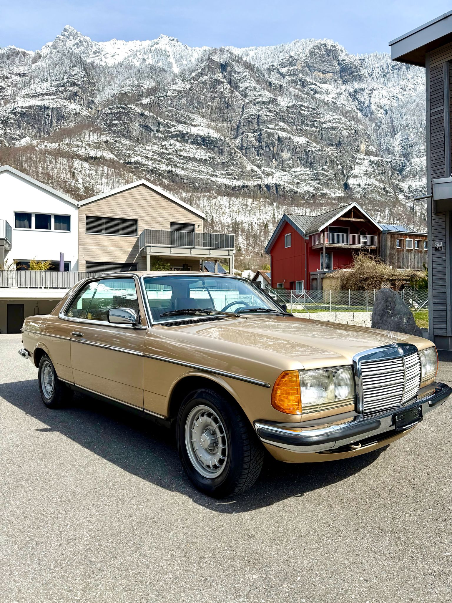 MERCEDES-BENZ 280 CE Automatic-image-2