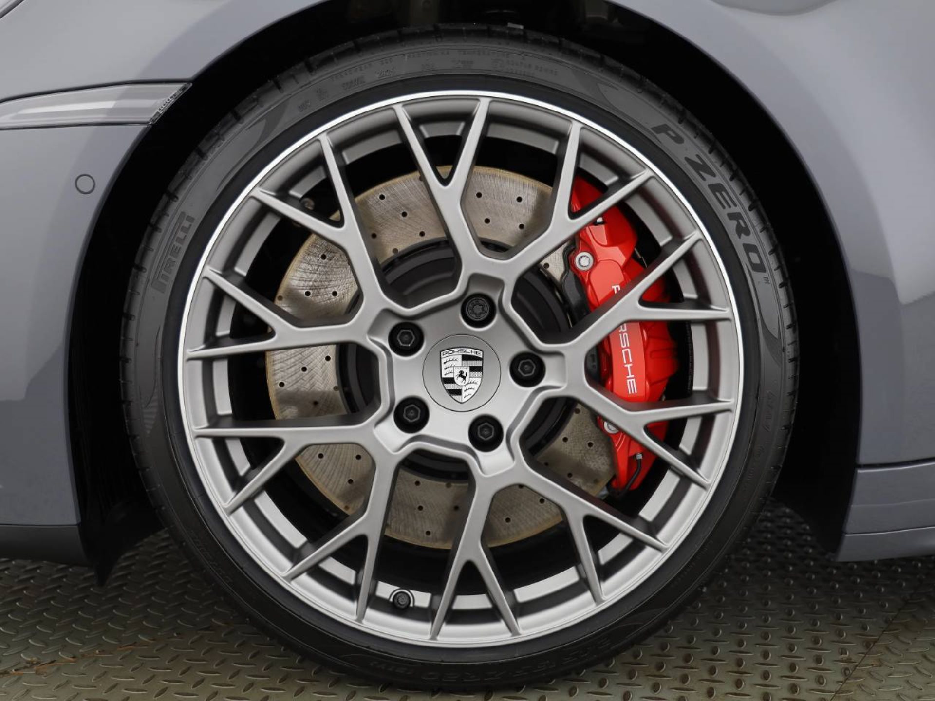 PORSCHE 911 Carrera 4S Cabriolet-image-6