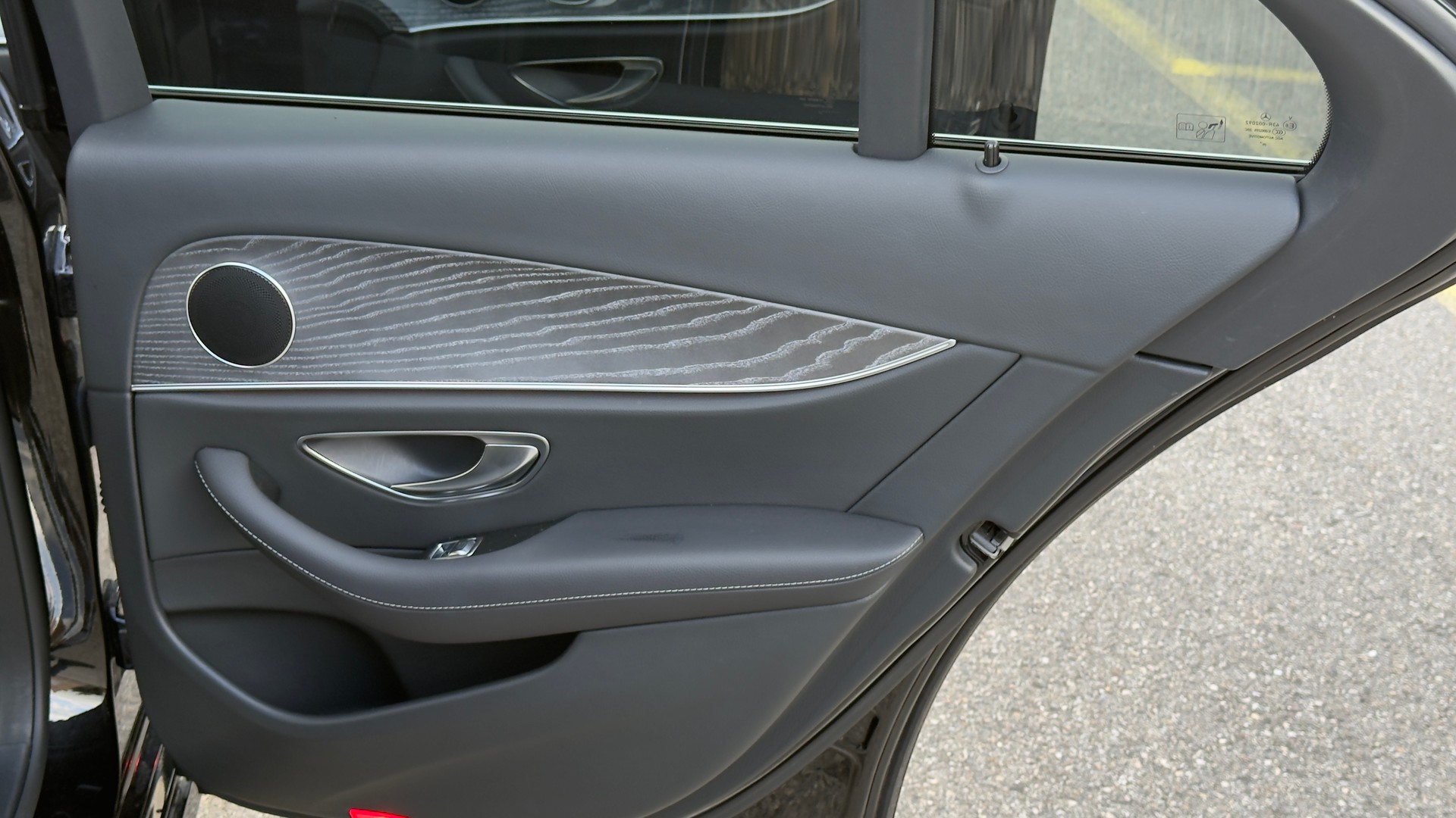 MERCEDES-BENZ E 200 4Matic Avantgarde 9G-Tronic-image-11