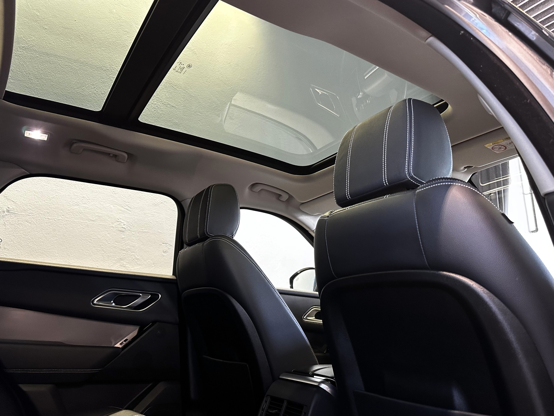 LAND ROVER Range Rover Velar P 250 Automatic-image-15