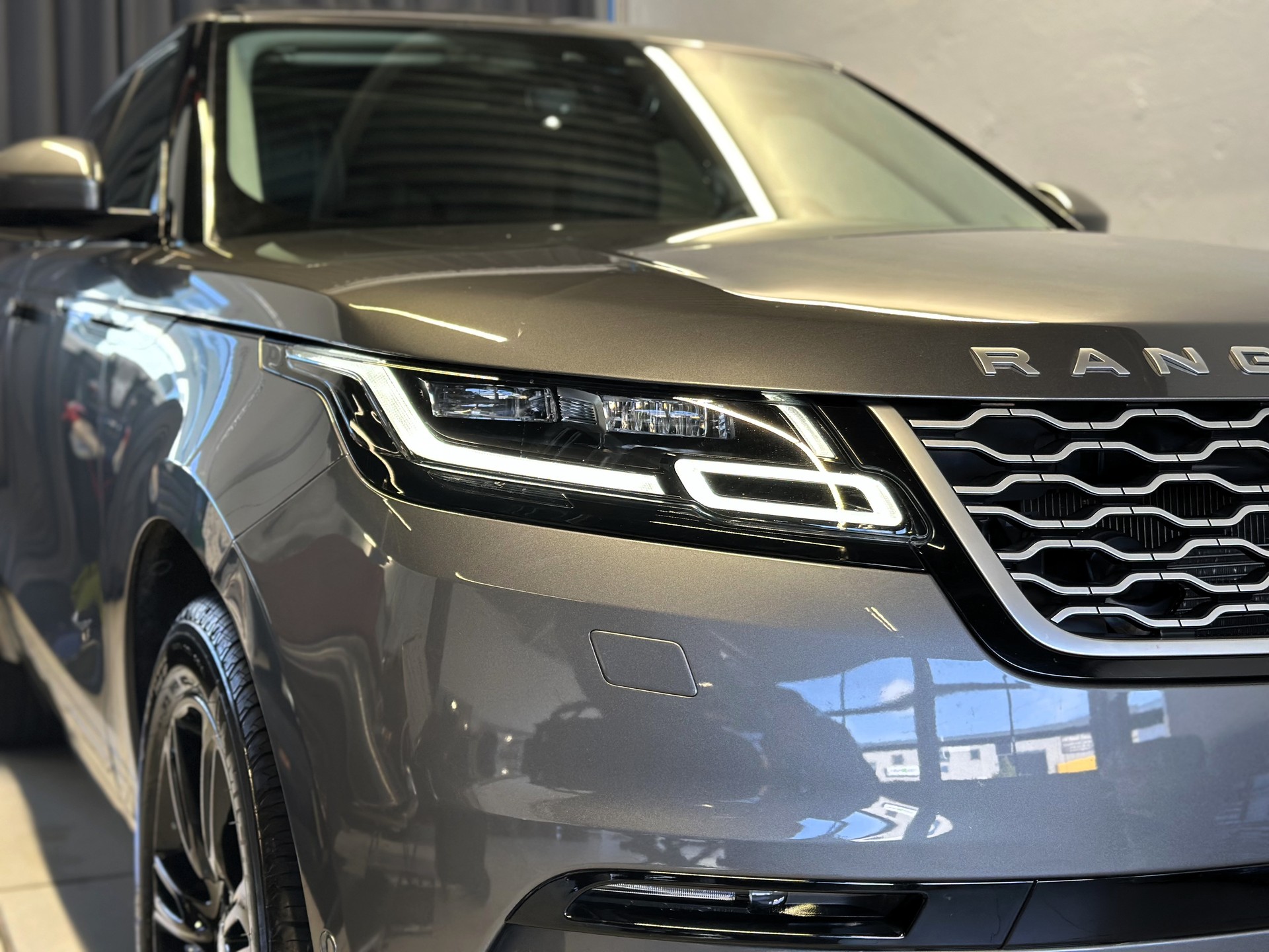 LAND ROVER Range Rover Velar P 250 Automatic-image-1