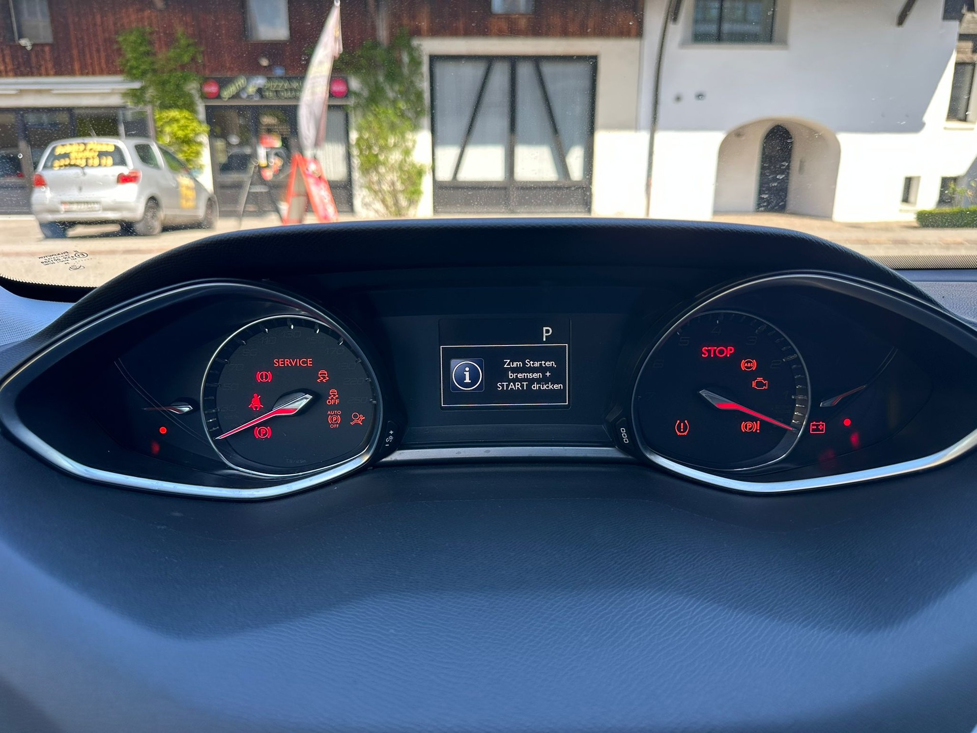 PEUGEOT 308 SW 1.2 THP Féline Automatic-image-10