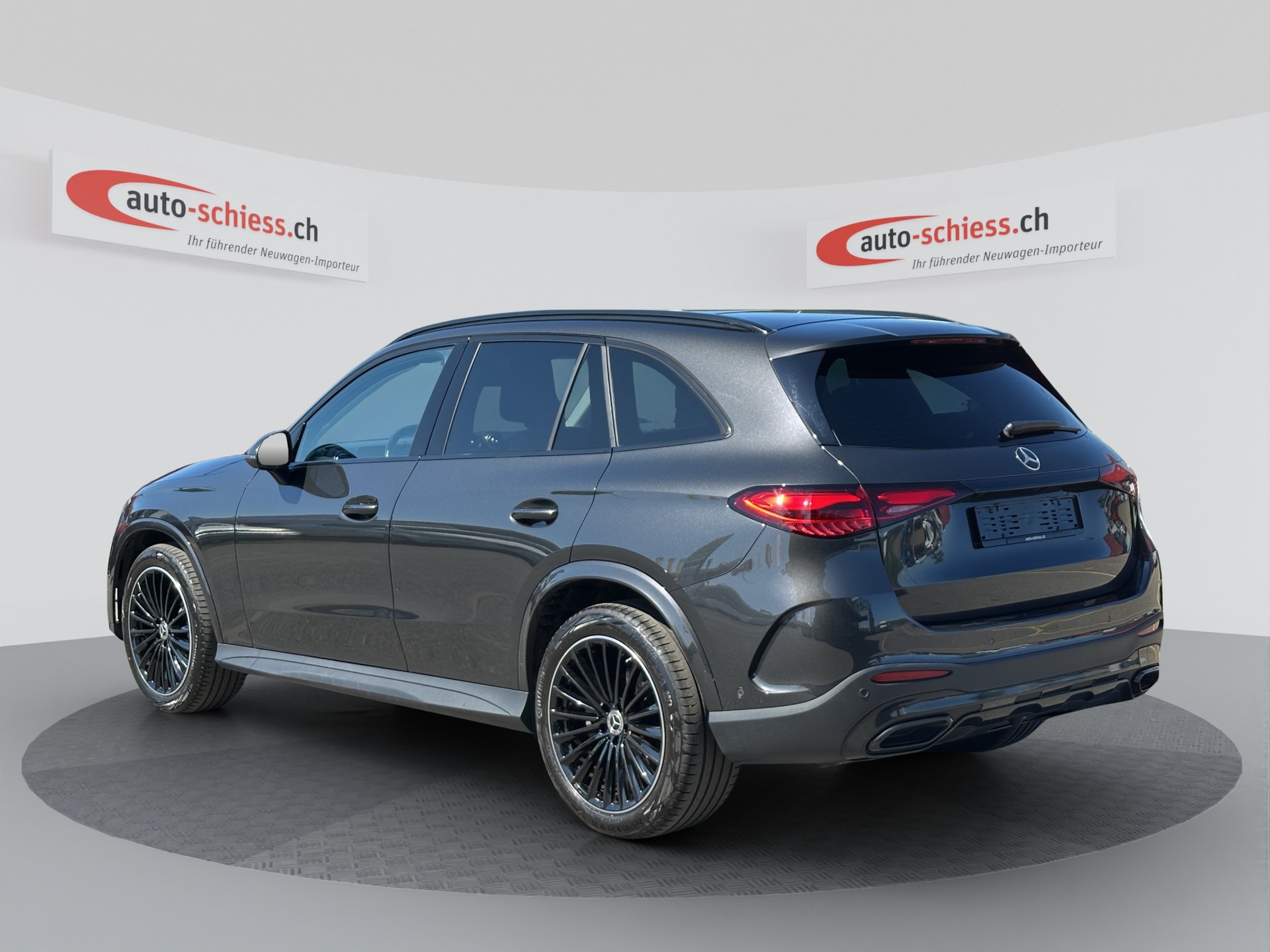 MERCEDES-BENZ GLC 220 d 4Matic AMG Night 9G-Tronic-image-2