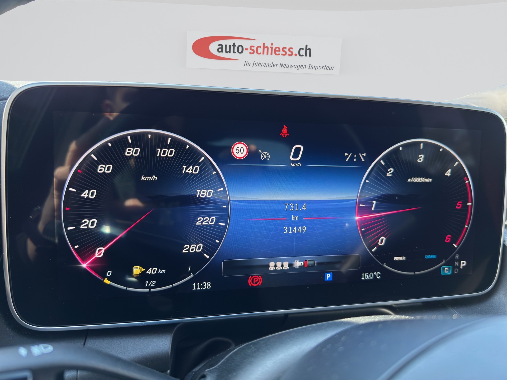 MERCEDES-BENZ GLC 220 d 4Matic AMG Night 9G-Tronic-image-10