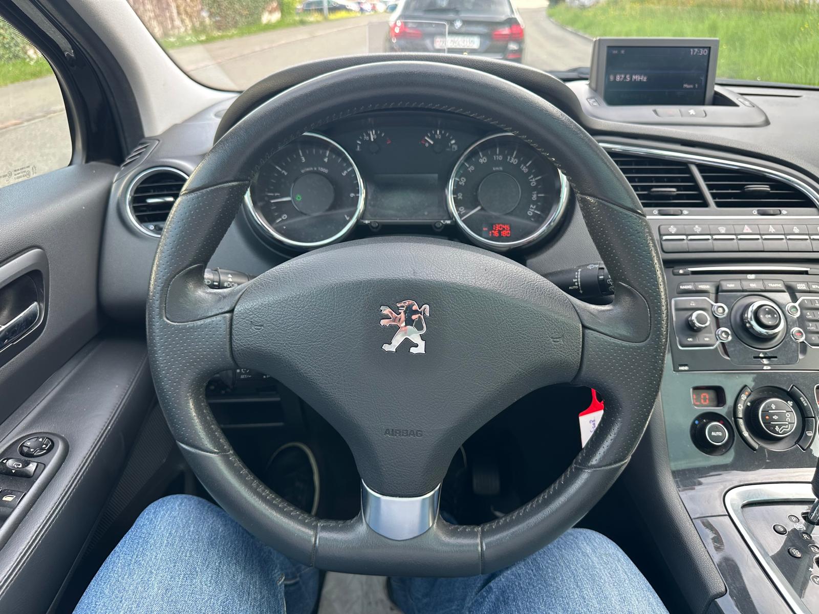 PEUGEOT 5008 1.6 16V T Sport Pack Automatic-image-8