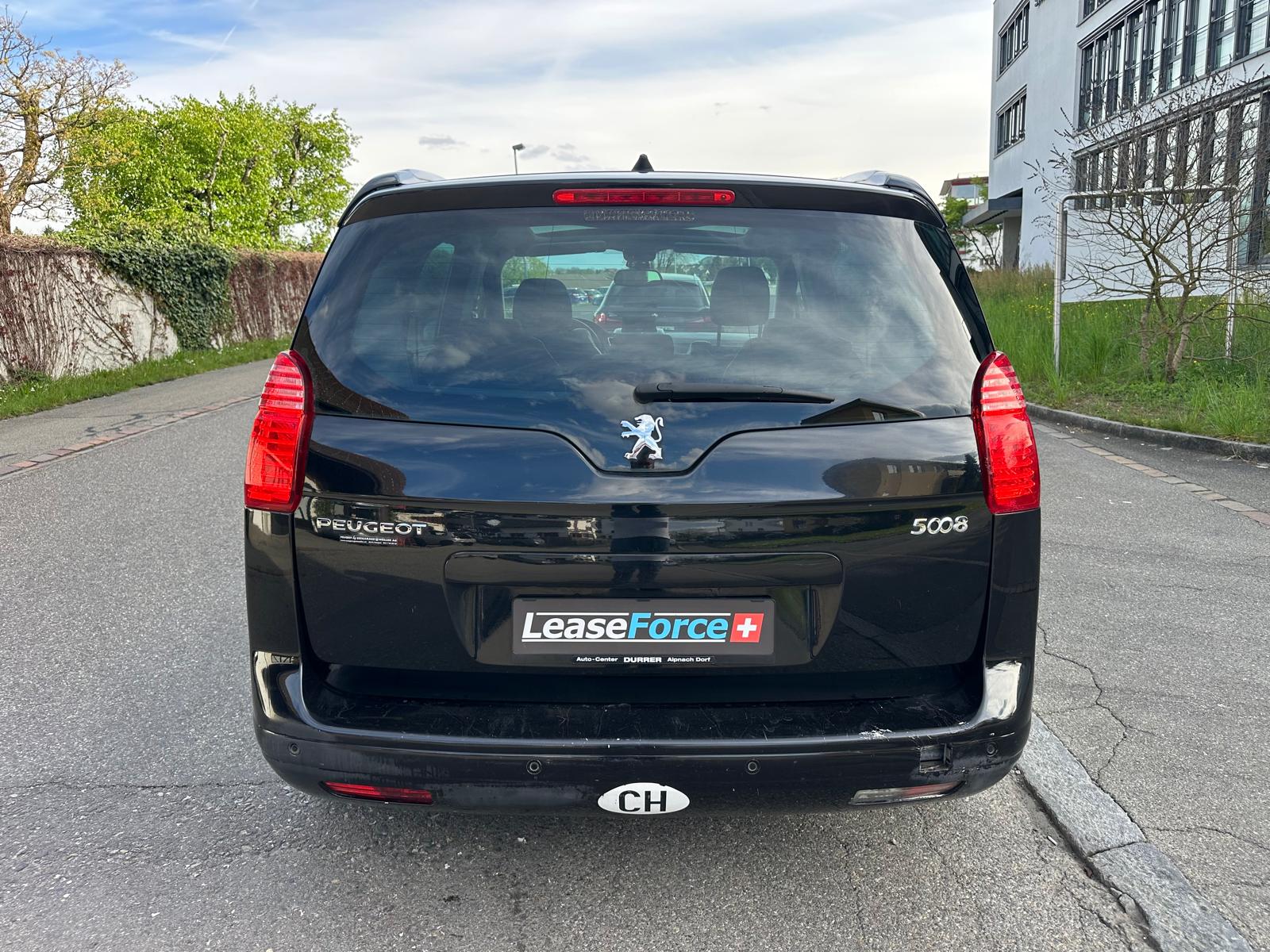 PEUGEOT 5008 1.6 16V T Sport Pack Automatic-image-14