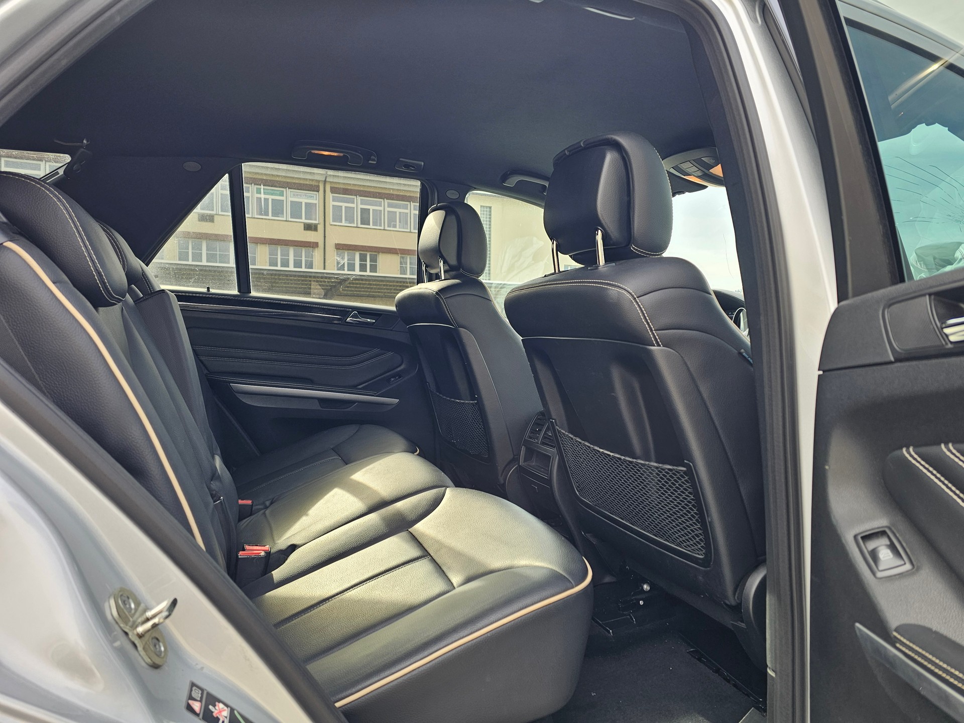 MERCEDES-BENZ ML 300 CDI Blue Eff. My Star 4Matic 7G-Tronic-image-11