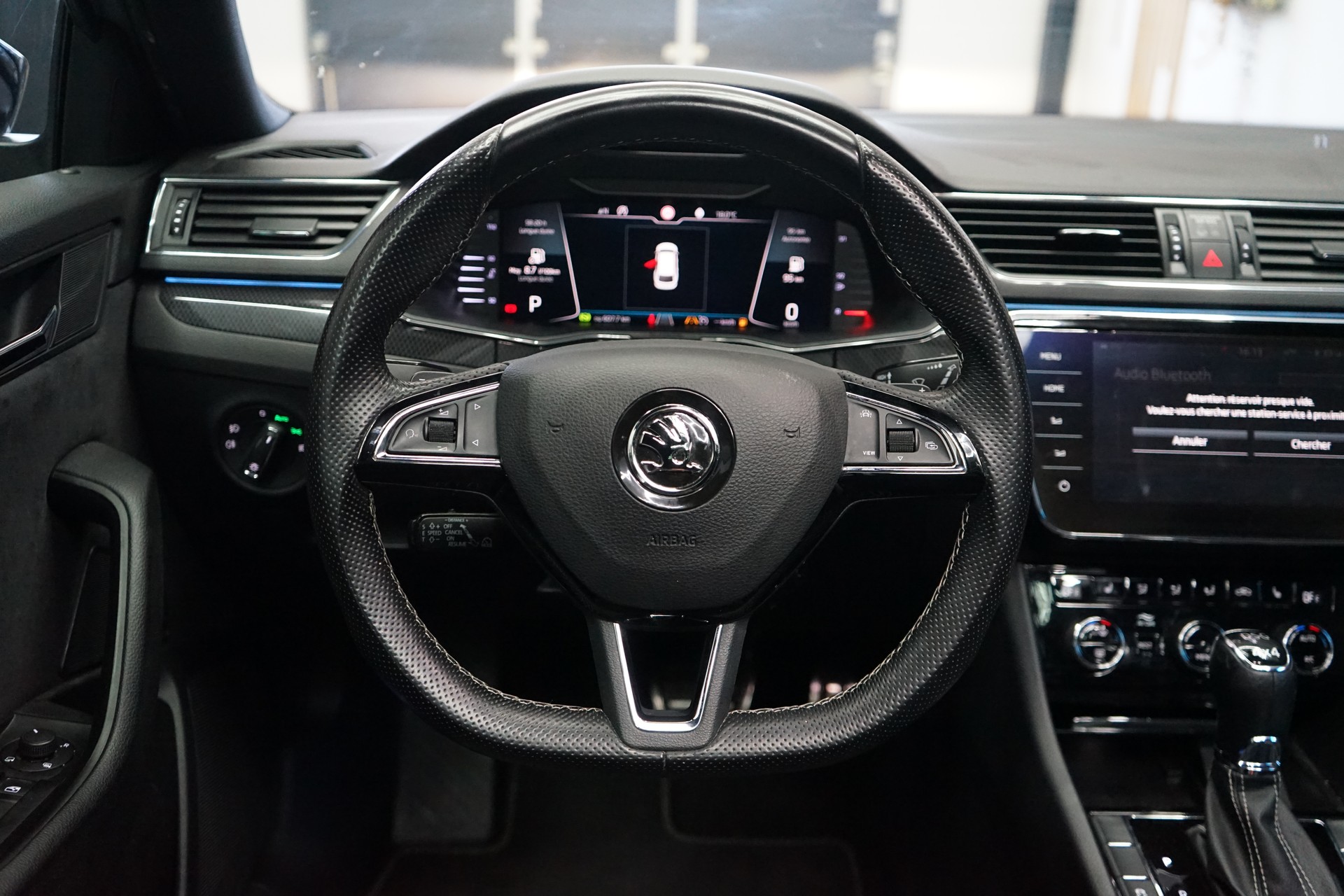 SKODA Superb Combi 2.0 TDi SportLine+ 4x4 DSG-image-7