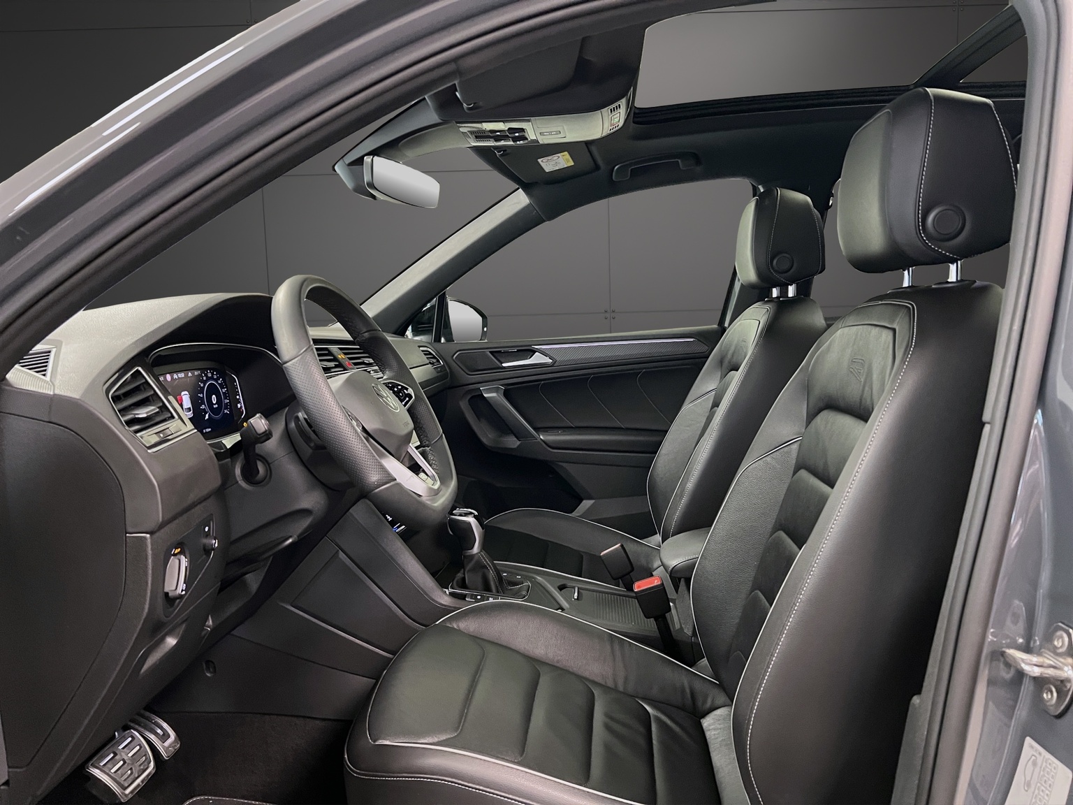 VW Tiguan 1.4TSI PHEV R-Line DSG-image-5