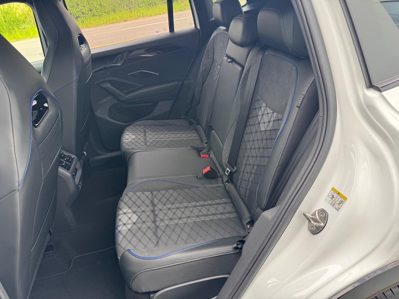VW Tiguan 2.0 TSI DSG R-Line 4Motion-image-6
