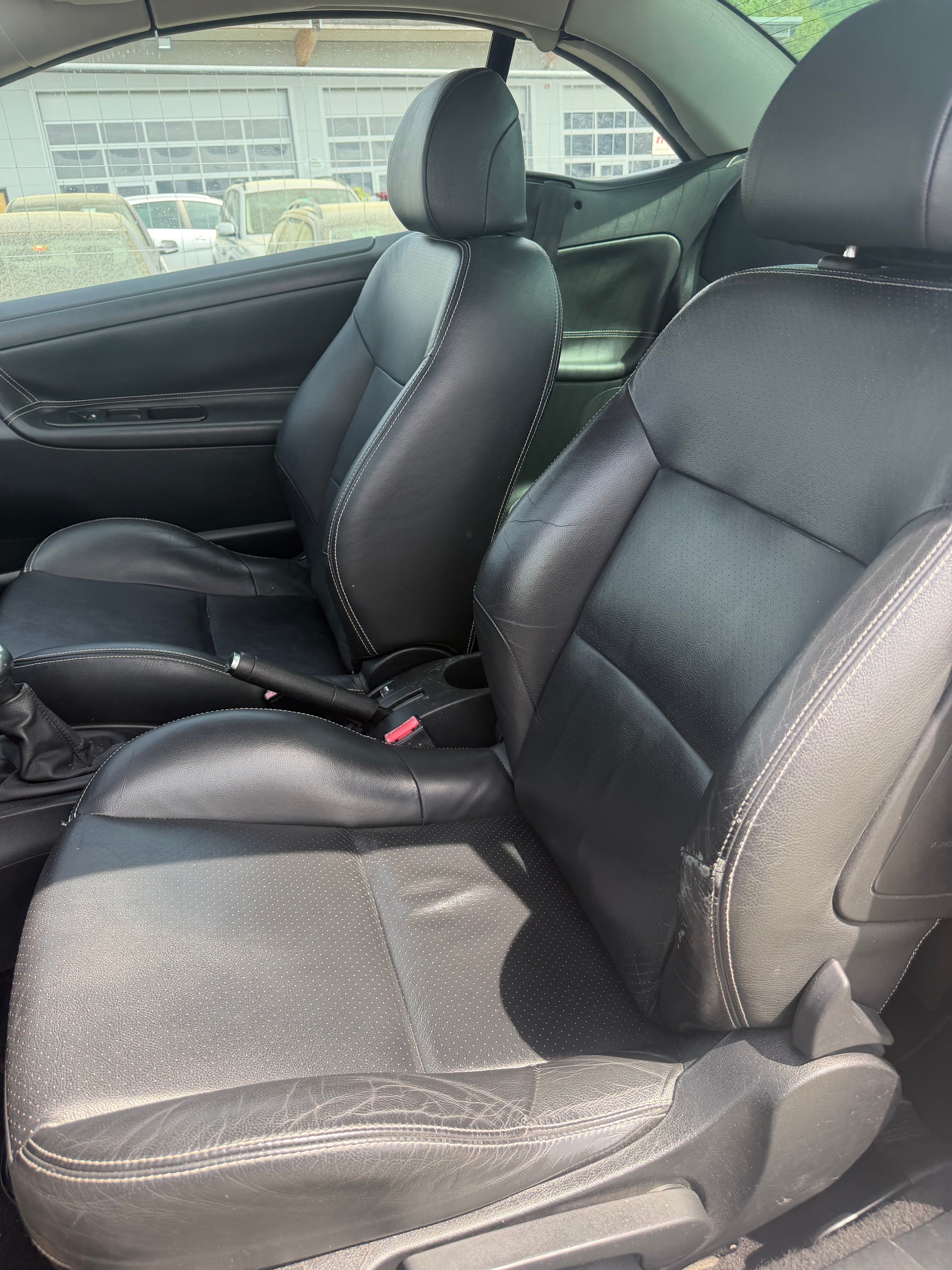 PEUGEOT 207 CC 1.6 16V Turbo Sport-image-5
