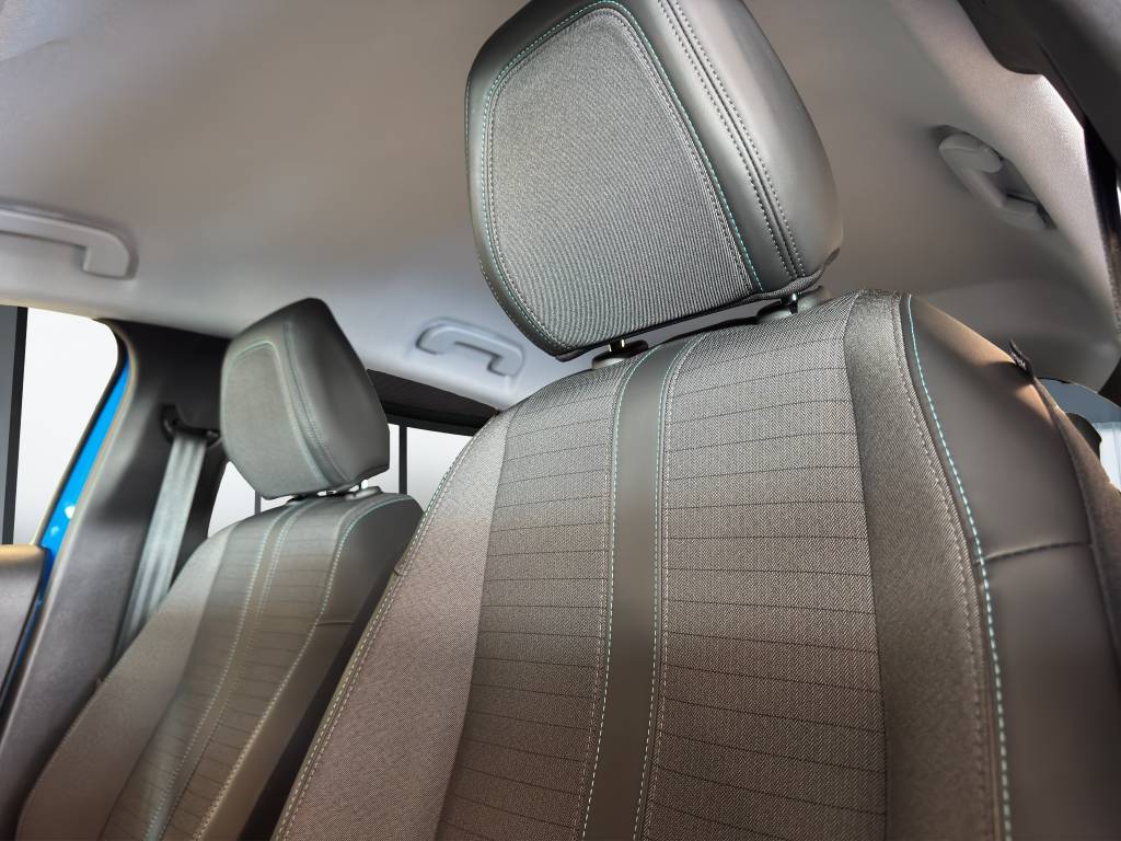 PEUGEOT 208 1.2 PureTech Allure Pack EAT8 //Pack drive assist plus/Sièges avant chauffants/GPS 3D/Dab+/Caméra recul-image-9