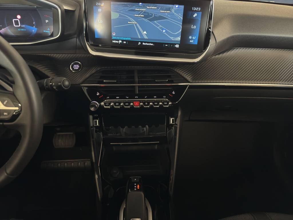 PEUGEOT 208 1.2 PureTech Allure Pack EAT8 //Pack drive assist plus/Sièges avant chauffants/GPS 3D/Dab+/Caméra recul-image-6