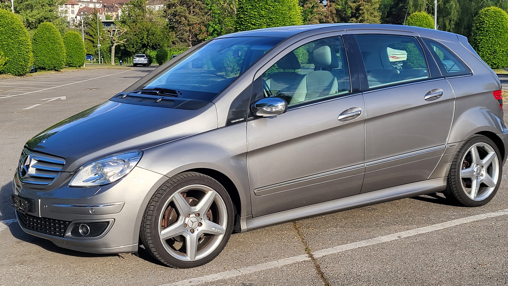 MERCEDES-BENZ B 200 Turbo-image-0