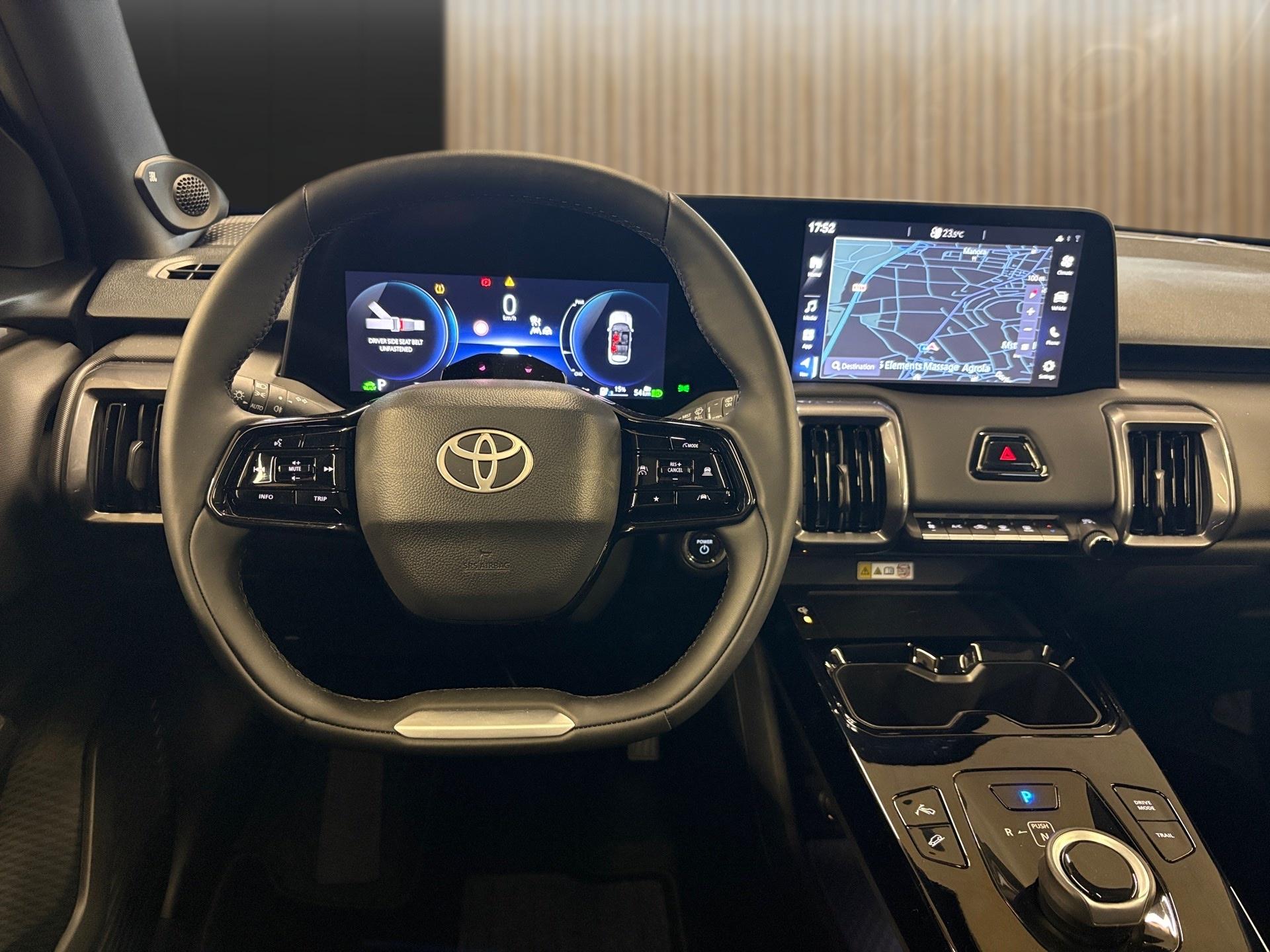 TOYOTA Urban Cruiser Premium AWD-image-11