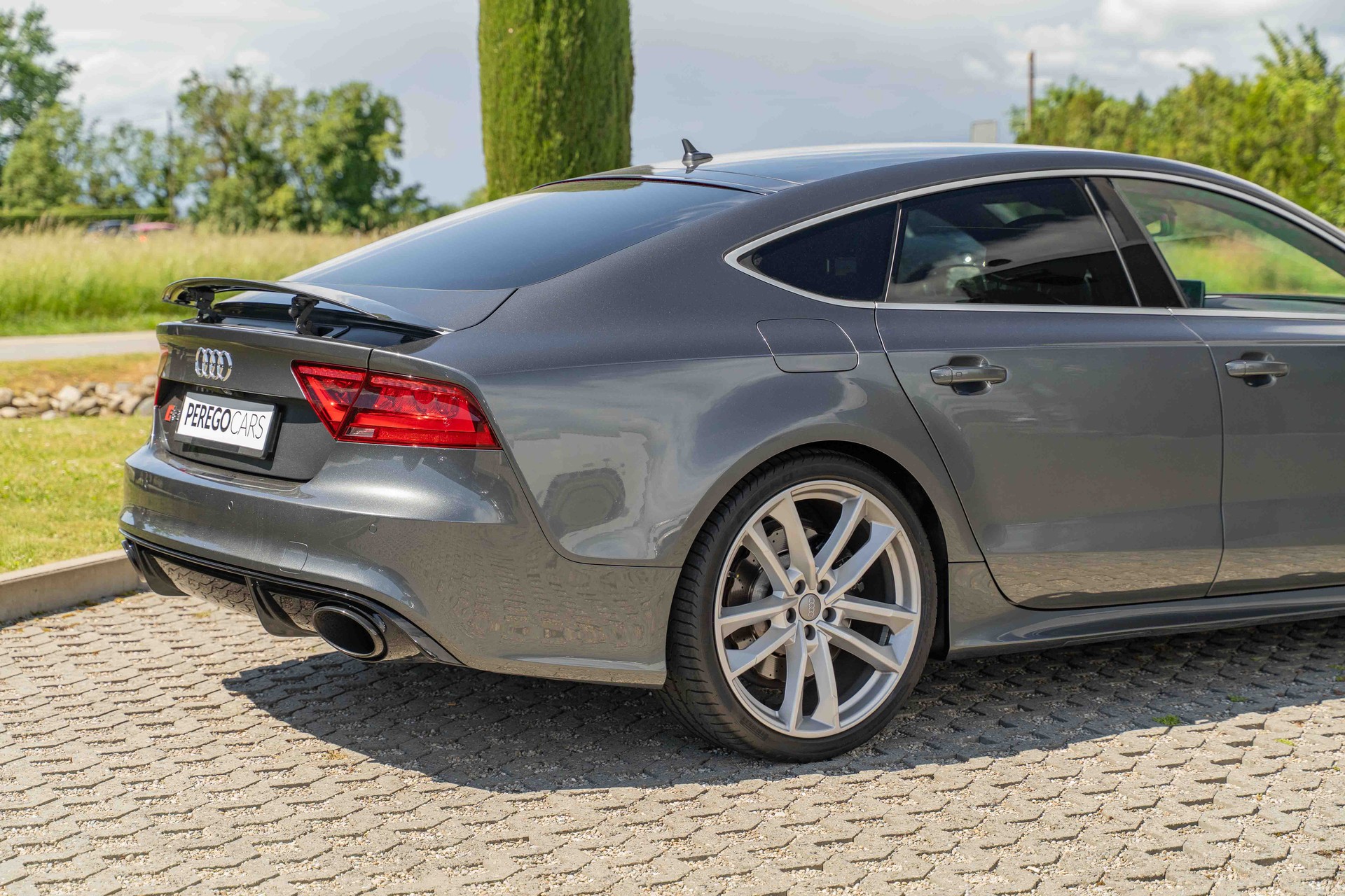 AUDI RS7 Sportback 4.0 TFSI V8 quattro S-tronic-image-13