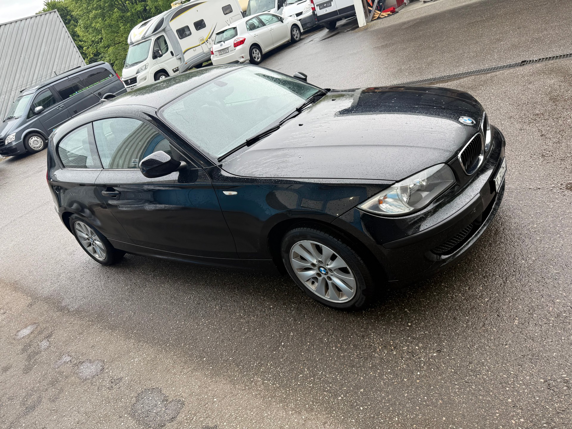 BMW 116i Dynamic Edition-image-2