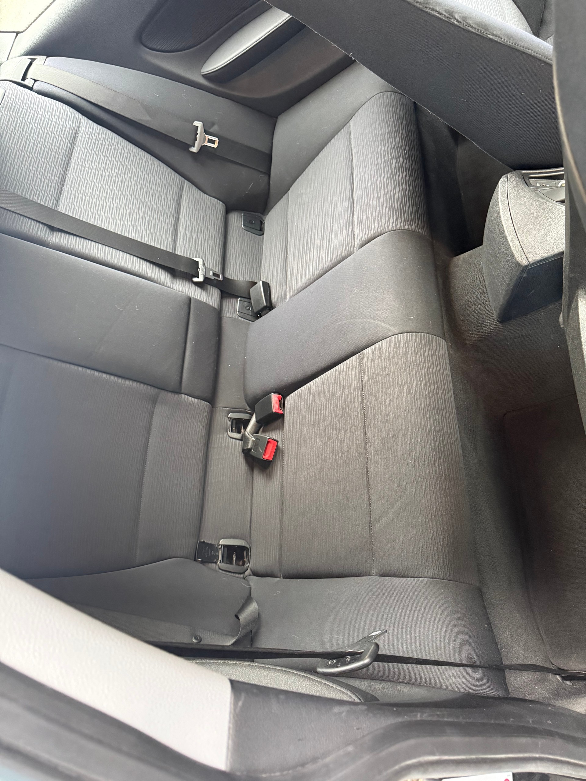 BMW 116i Dynamic Edition-image-7