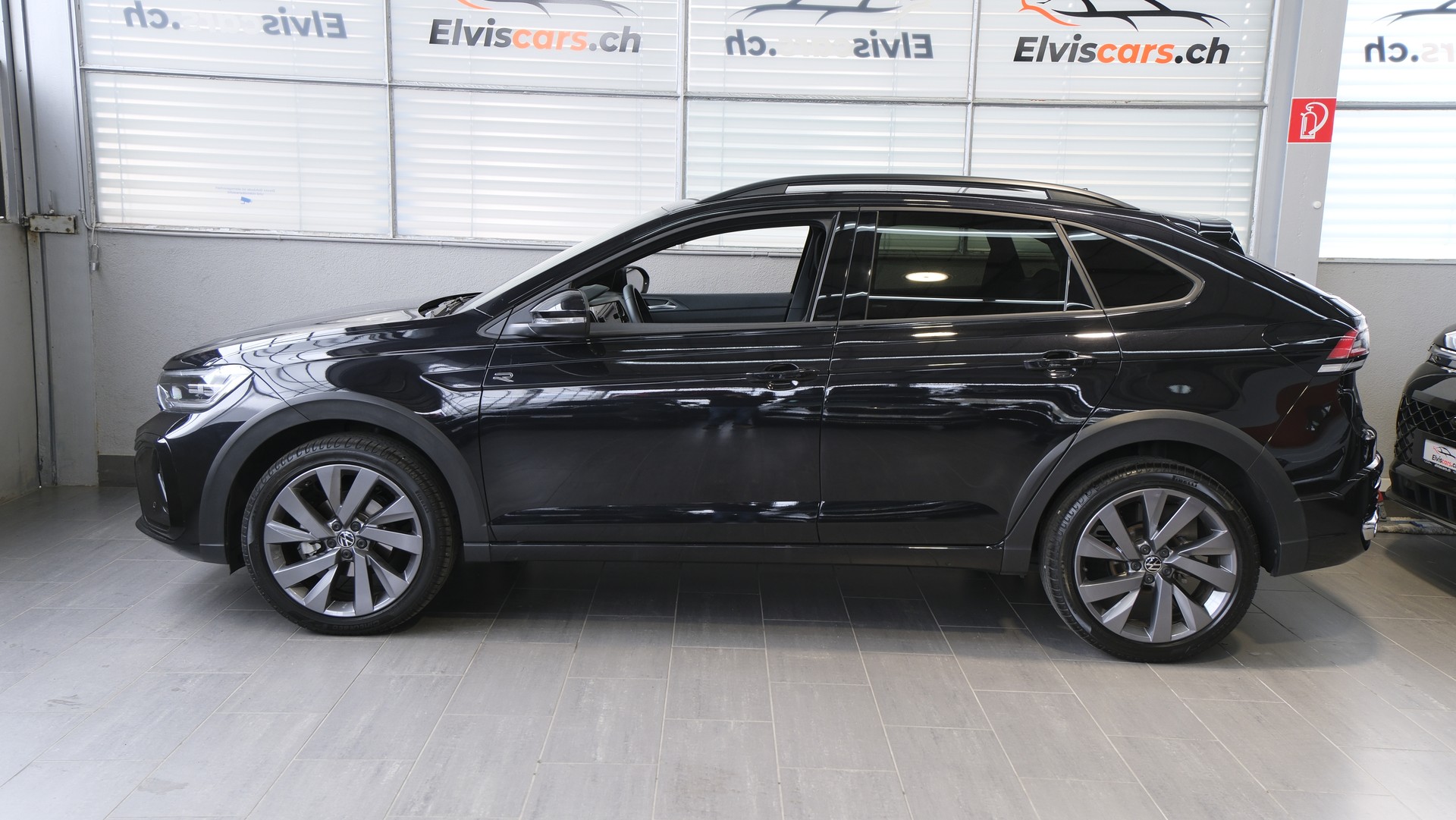 VW Taigo 1.0 TSI R-Line DSG-image-8