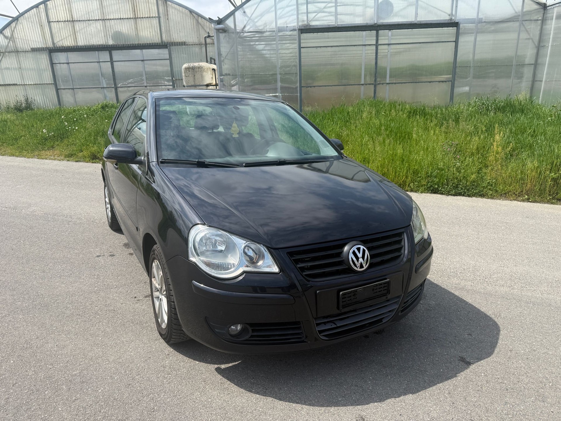 VW Polo 1.4 16V Comfortline Automatic-image-1