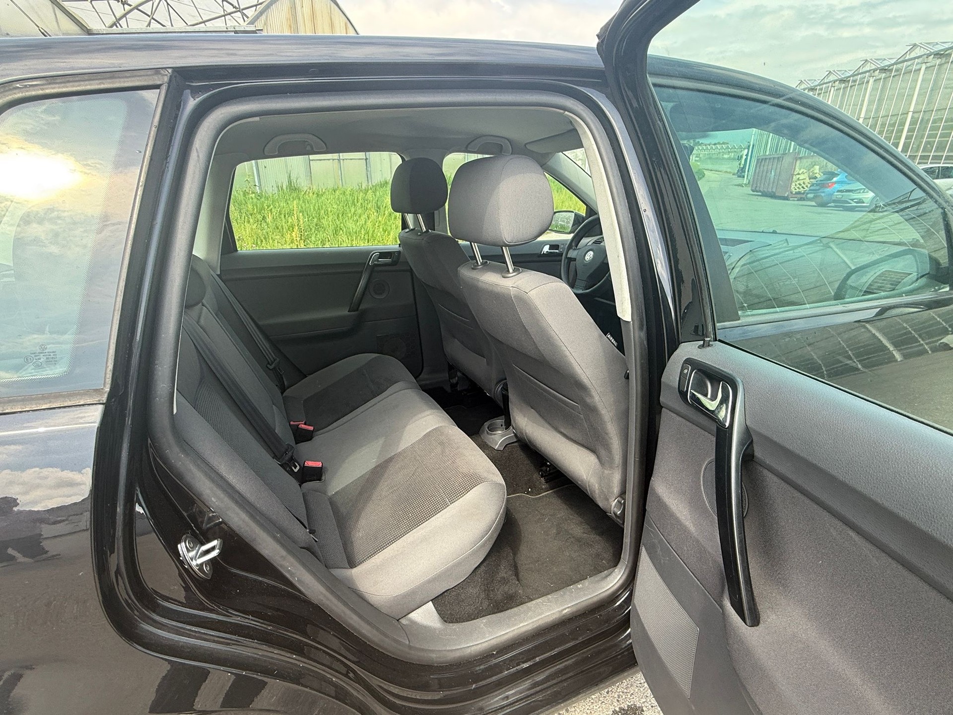 VW Polo 1.4 16V Comfortline Automatic-image-11