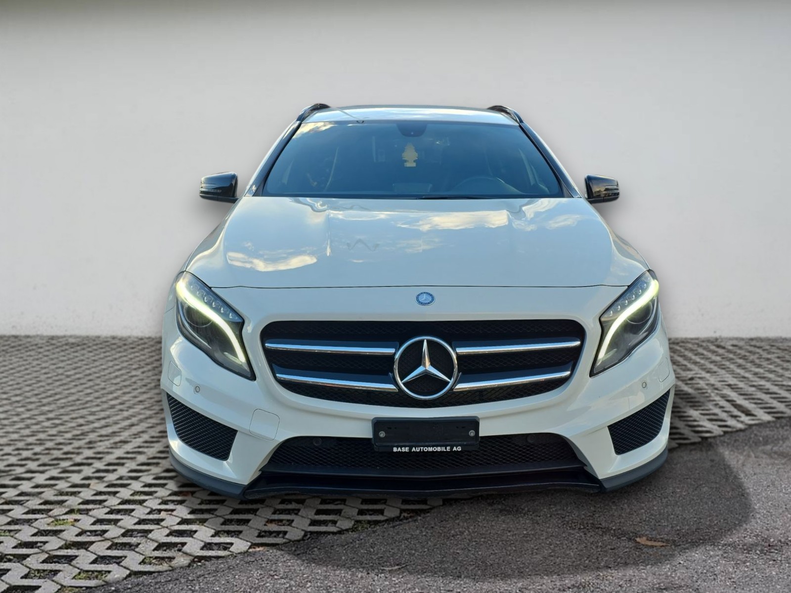 MERCEDES-BENZ GLA 220 CDI AMG Line 7G-DCT-image-1