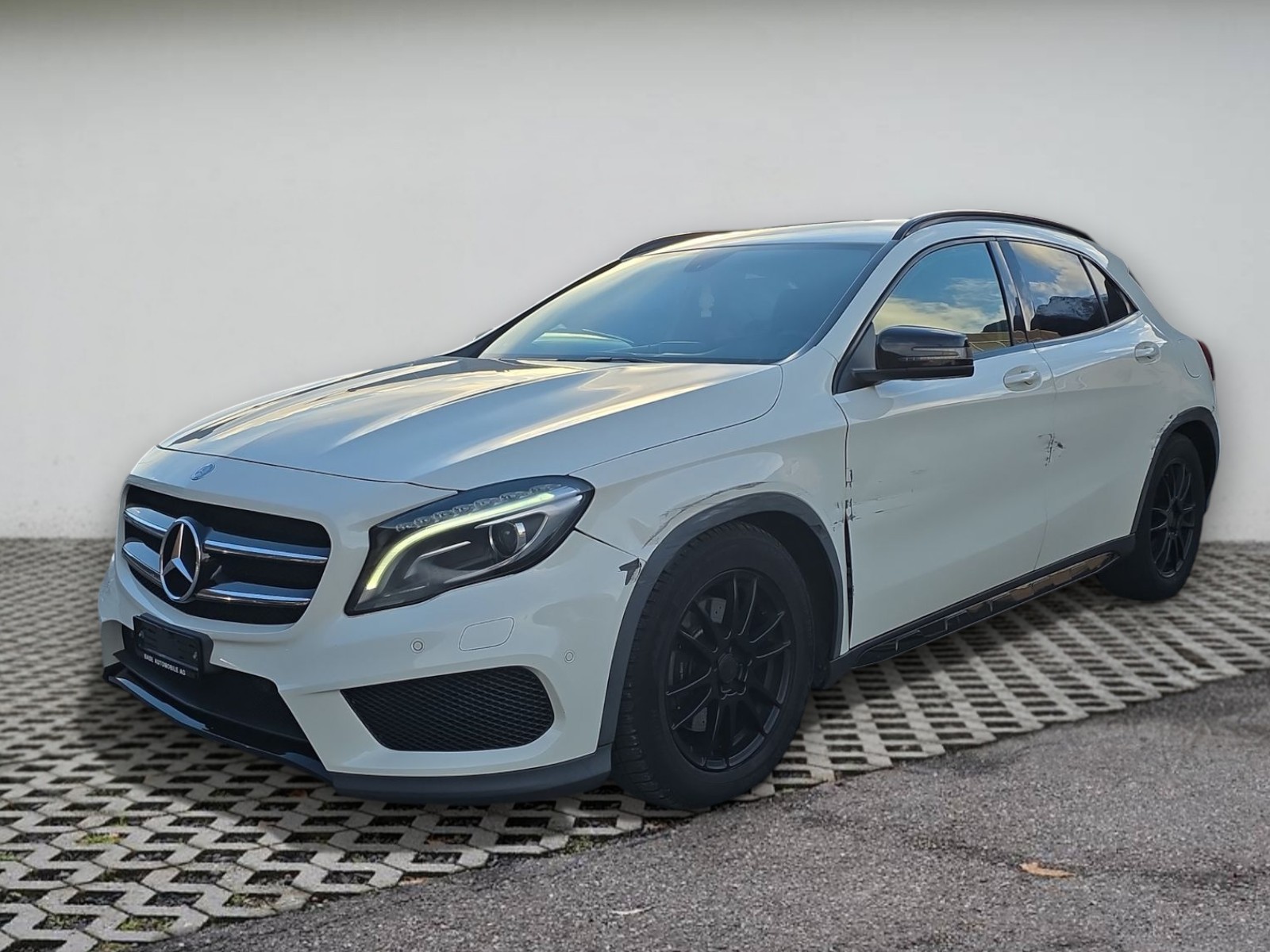 MERCEDES-BENZ GLA 220 CDI AMG Line 7G-DCT-image-0