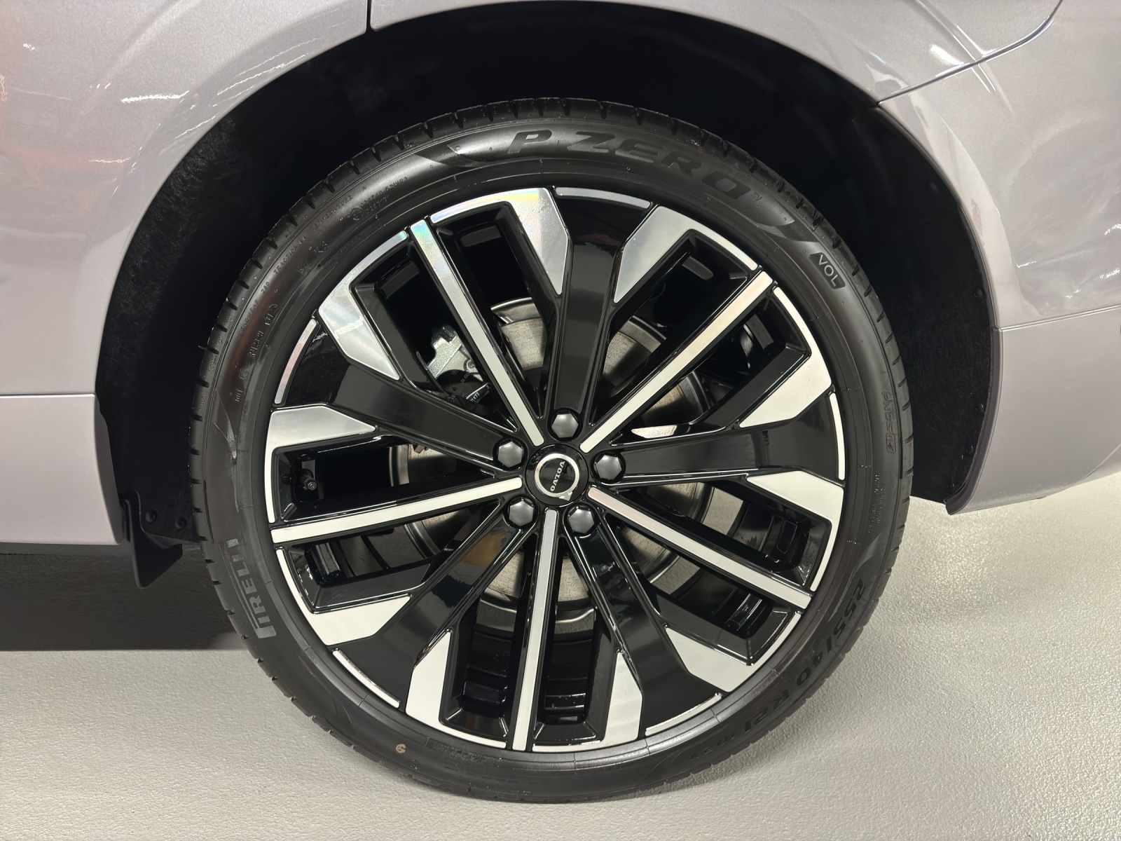 VOLVO XC60 2.0 B5 MH Ultra Bright AWD-image-15