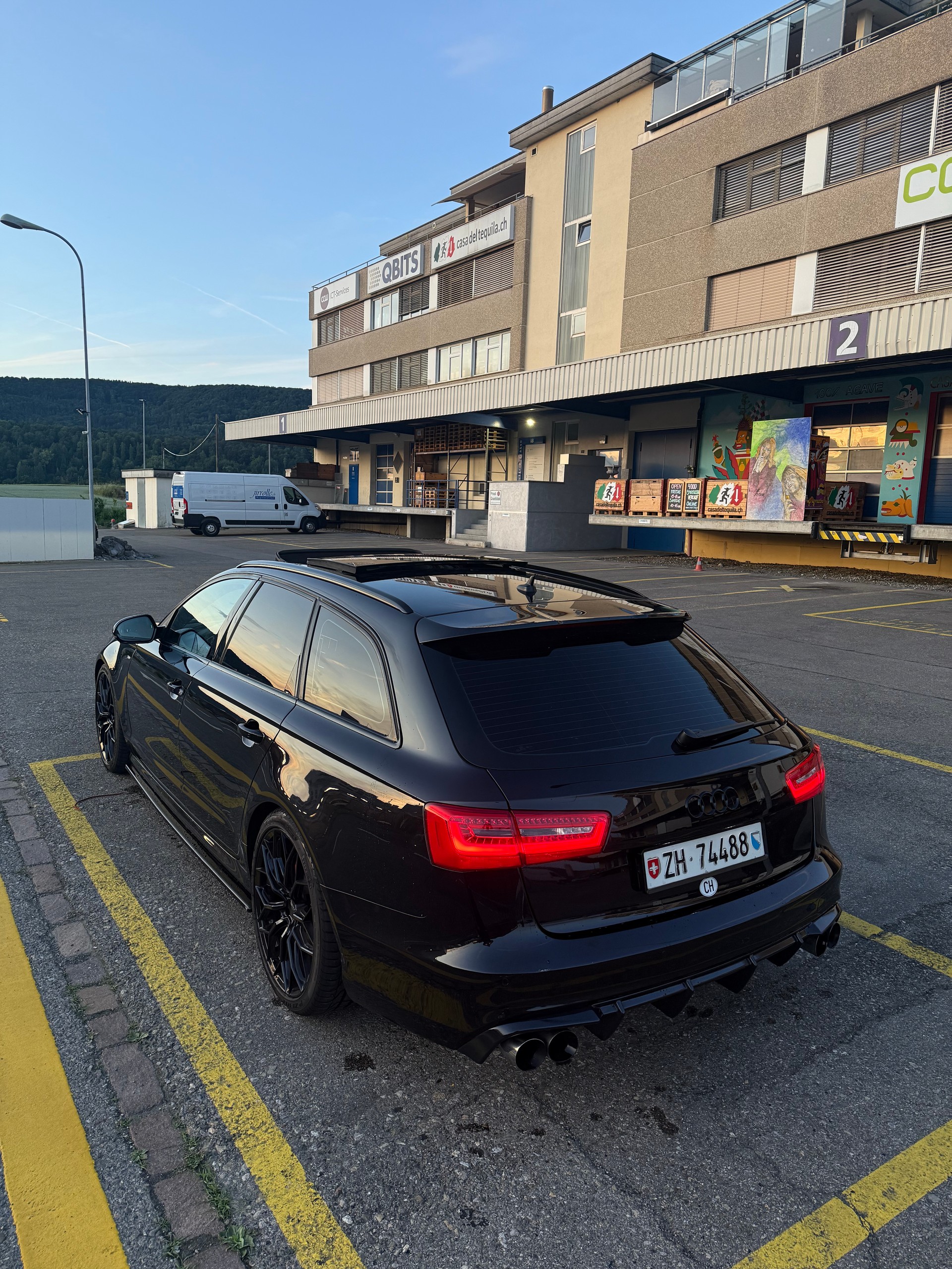 AUDI 3.0 V6 TFSI quattro S-Tr.-image-0