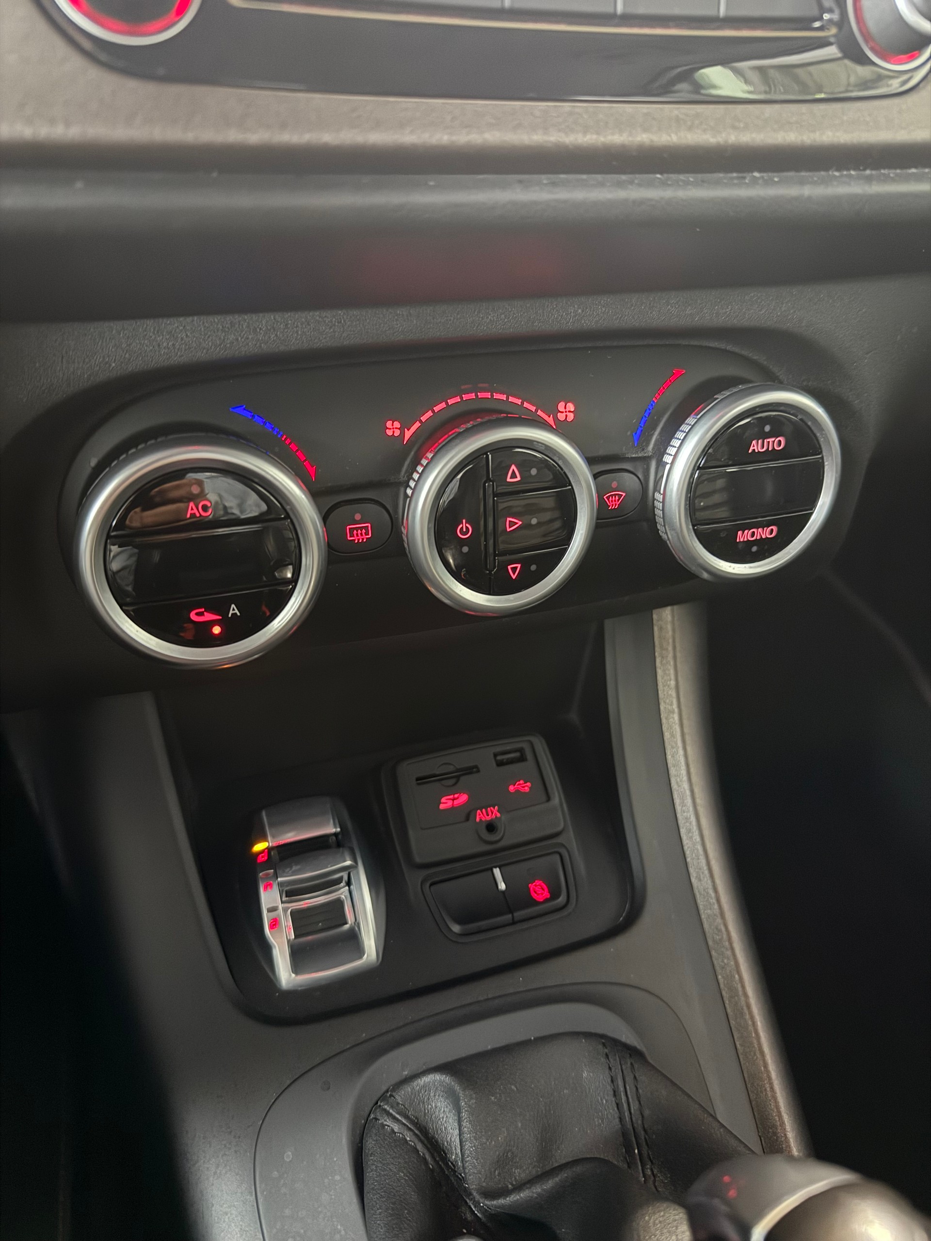 ALFA ROMEO Giulietta 1.4 MultiAir Distinctive TCT-image-11