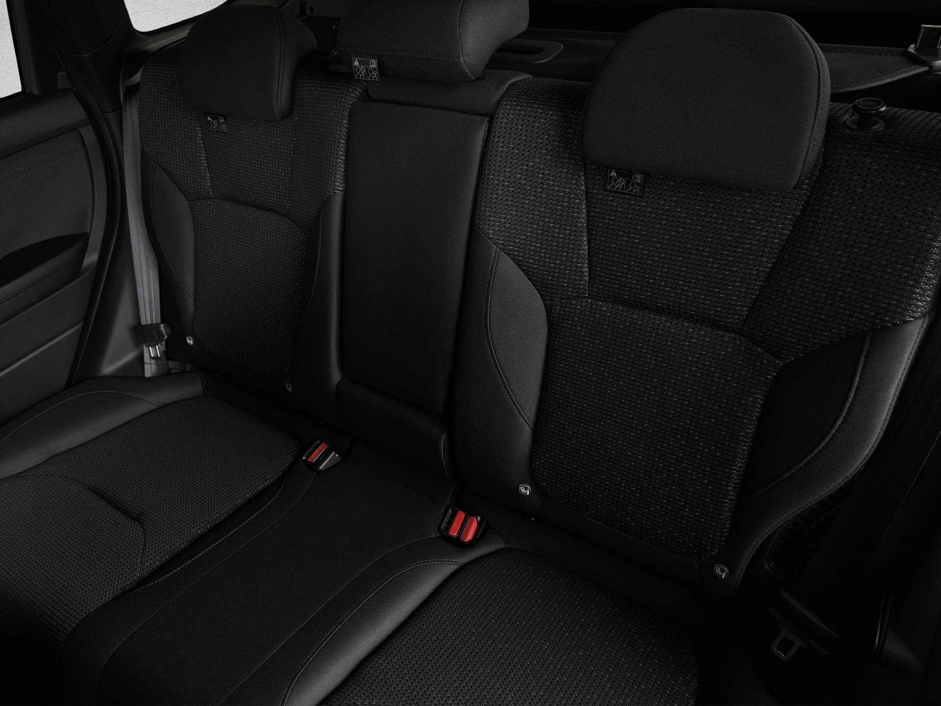 SUBARU Forester Station 2.0i e-Boxer Swiss Plus-image-9