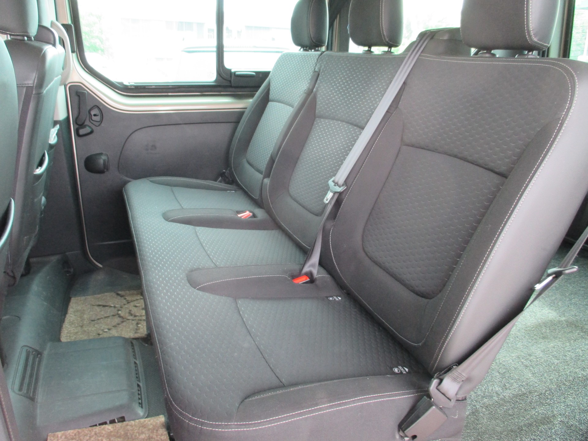 OPEL Vivaro 1.6 BiTurbo CDTI ecoFLEX 2.7t L1H1-image-9