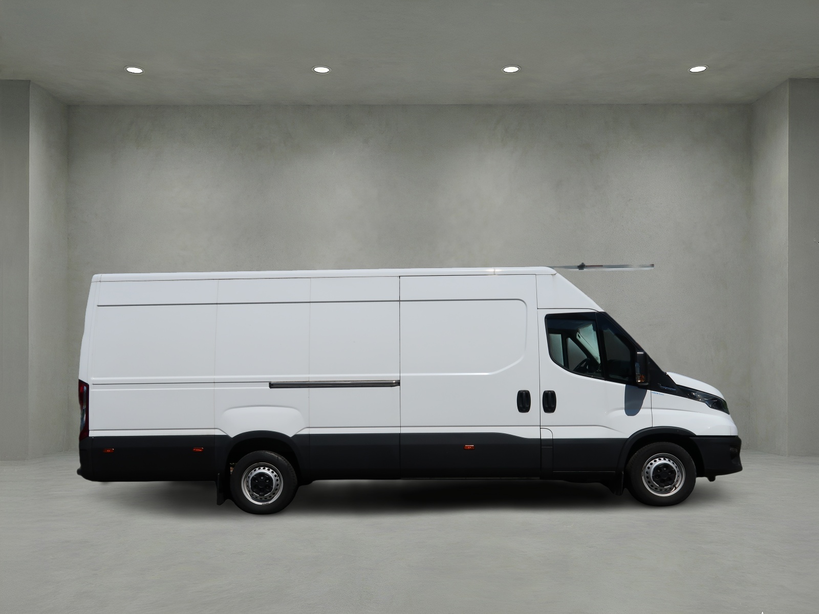 IVECO 35S16V Daily Eco Kasten Lang & Hoch-showroom-element-3
