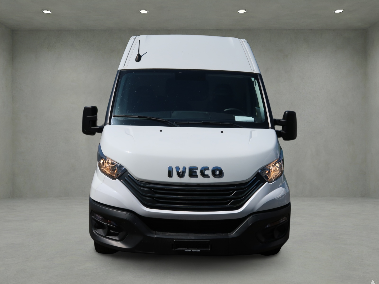 IVECO 35S16V Daily Eco Kasten Lang & Hoch-showroom-element-1