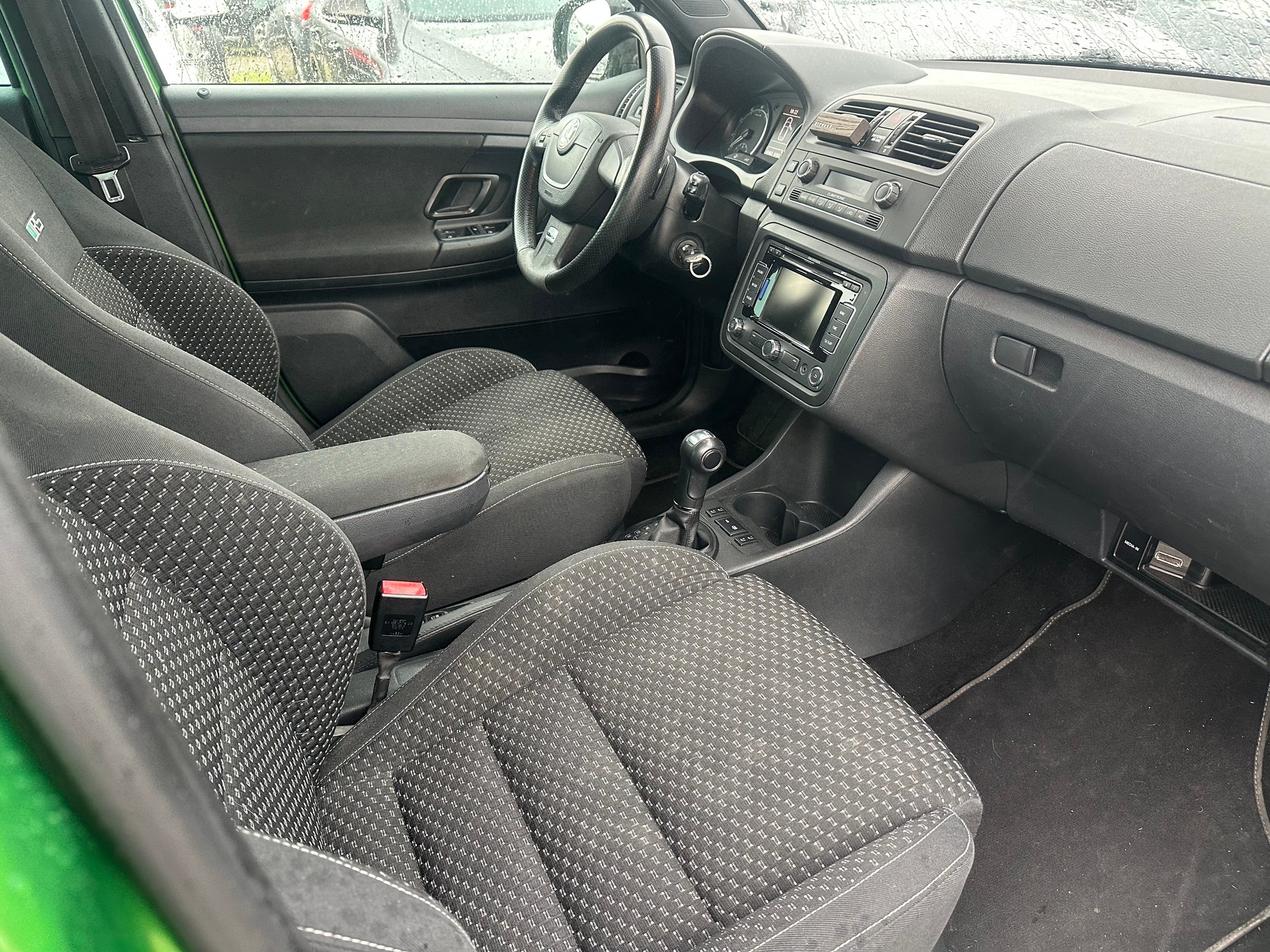 SKODA Fabia 1.4 TSI RS DSG-image-12