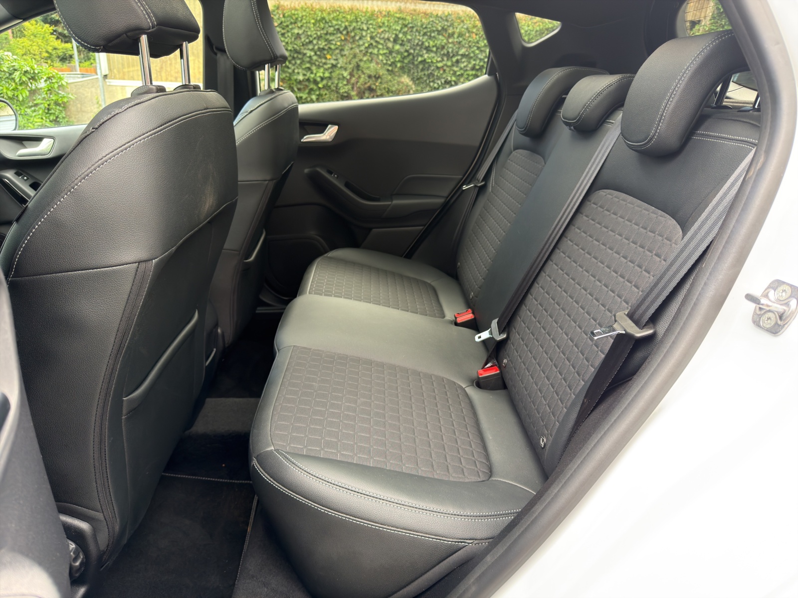 FORD Fiesta 1.0 SCTi Active X Automat-image-10