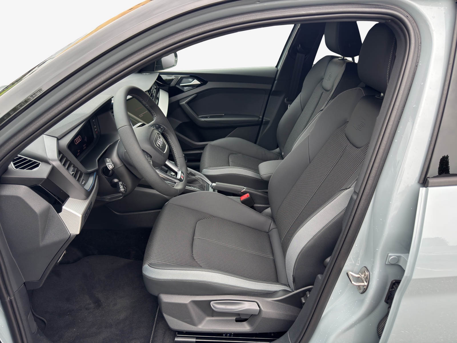 AUDI A1 Sportback 30 TFSI S Line Attraction S-tronic-image-7