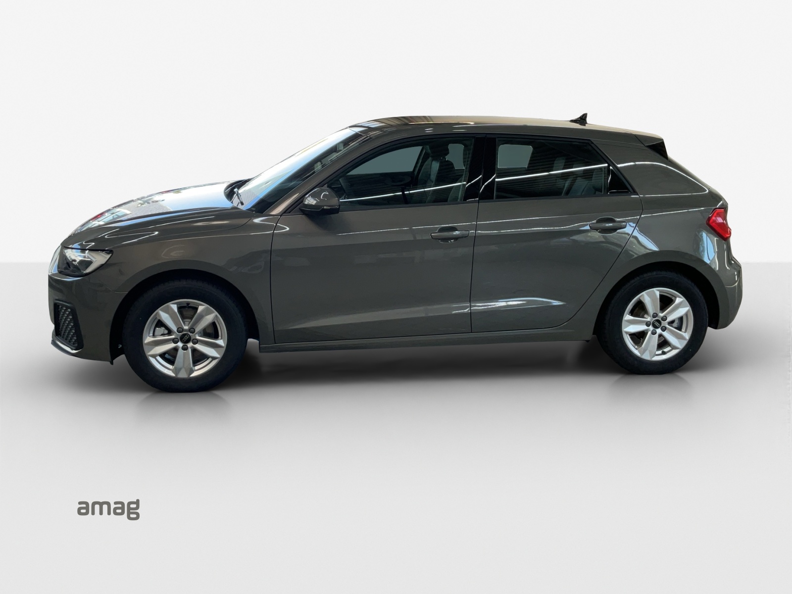AUDI A1 Sportback 30 TFSI Attraction S-tronic-image-1