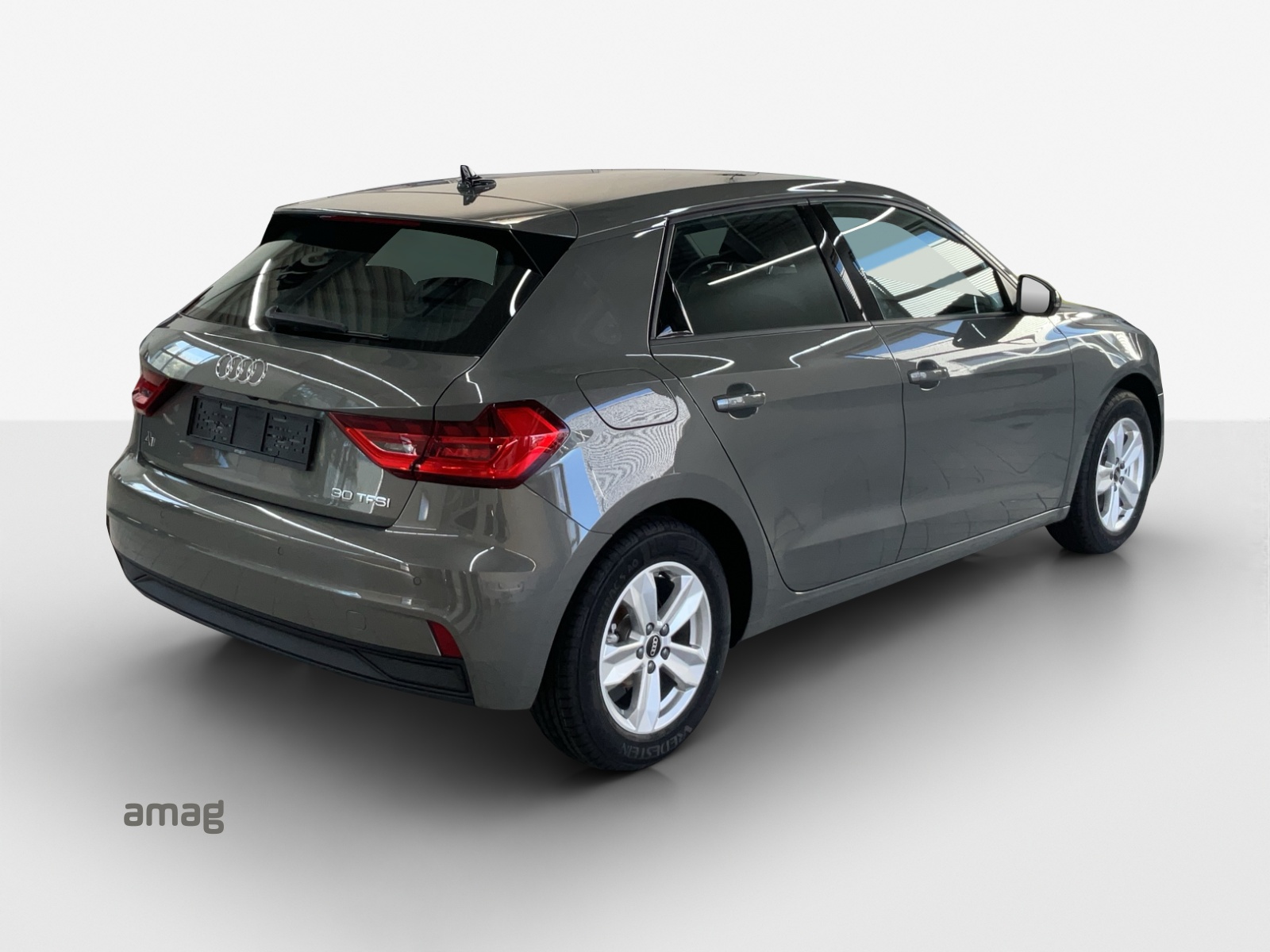AUDI A1 Sportback 30 TFSI Attraction S-tronic-image-4