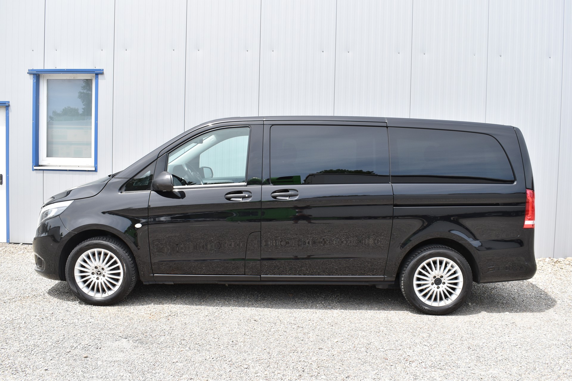 MERCEDES-BENZ Vito 116 CDI Lang Select Tourer 4Matic 9G-Tronic-image-3